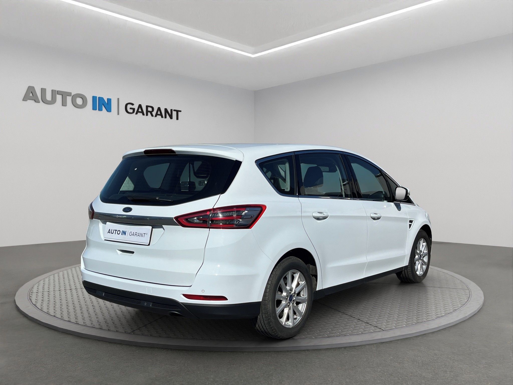 Ford S-MAX, 1.5 121kw, ČR, 1.maj - fotka 5