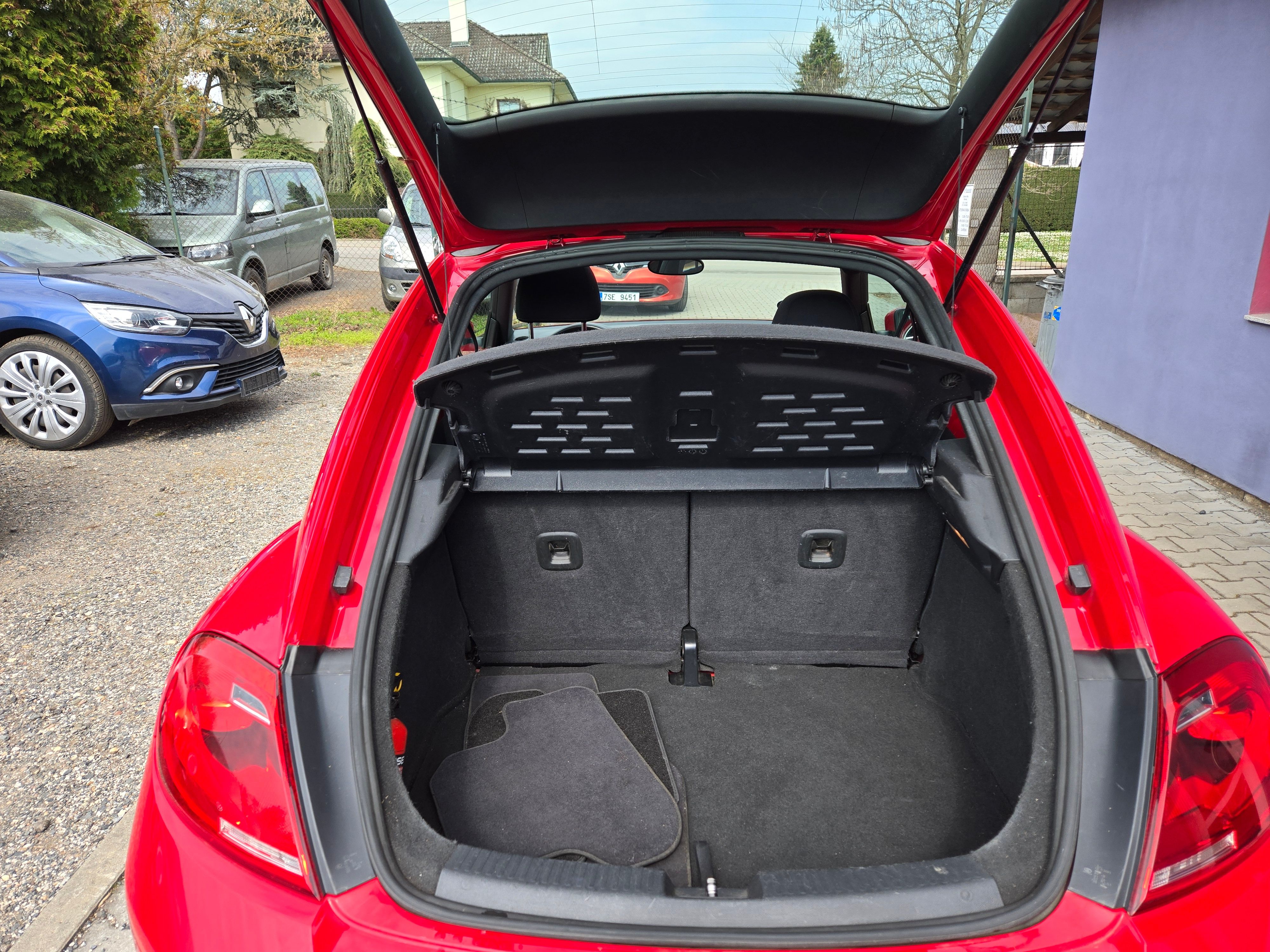 Volkswagen New Beetle, 1,2 TSI Desing - fotka 5