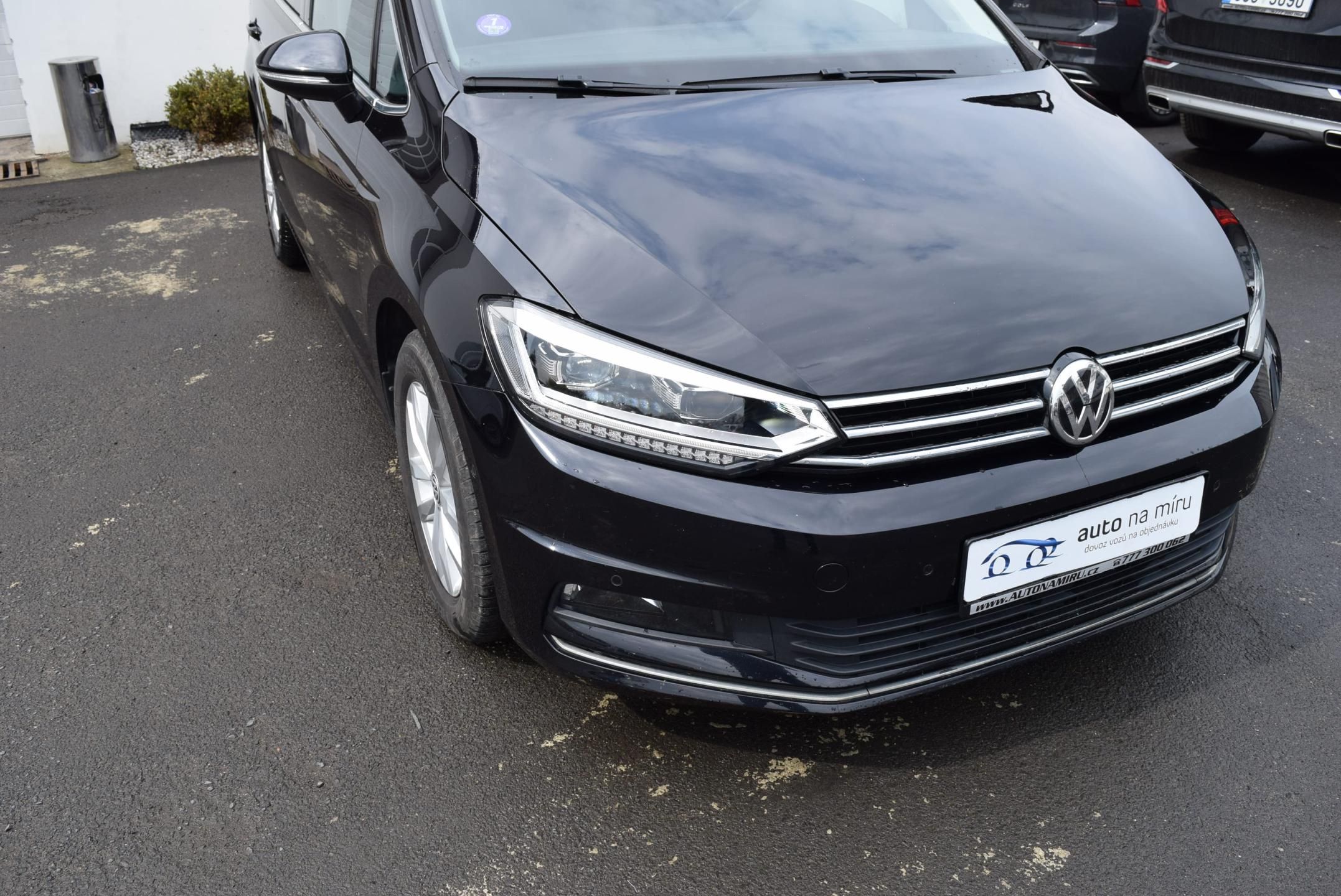 Volkswagen Touran, 1.4TSI 110kw HIGHLINE TAŽ LED - fotka 4