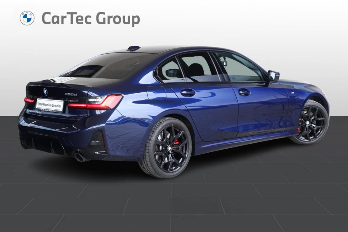 BMW Řada 3, 330d xDrive Sedan - fotka 3