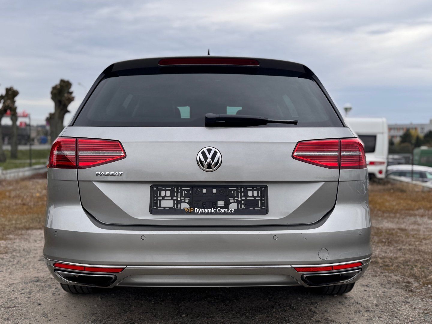 Volkswagen Passat, 2.0 TSI DSG Highline 4motion - fotka 6