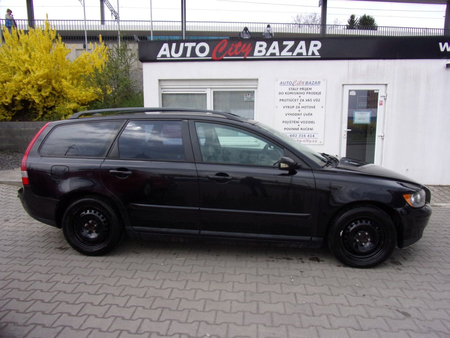 Volvo V50, 2,0D 100KW - fotka 2