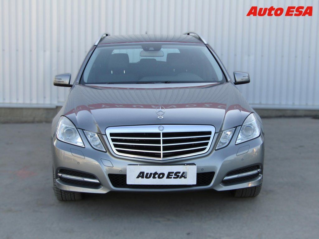 Mercedes-Benz Třídy E, 3.0 CDi E 350,AT,bixen - fotka 2