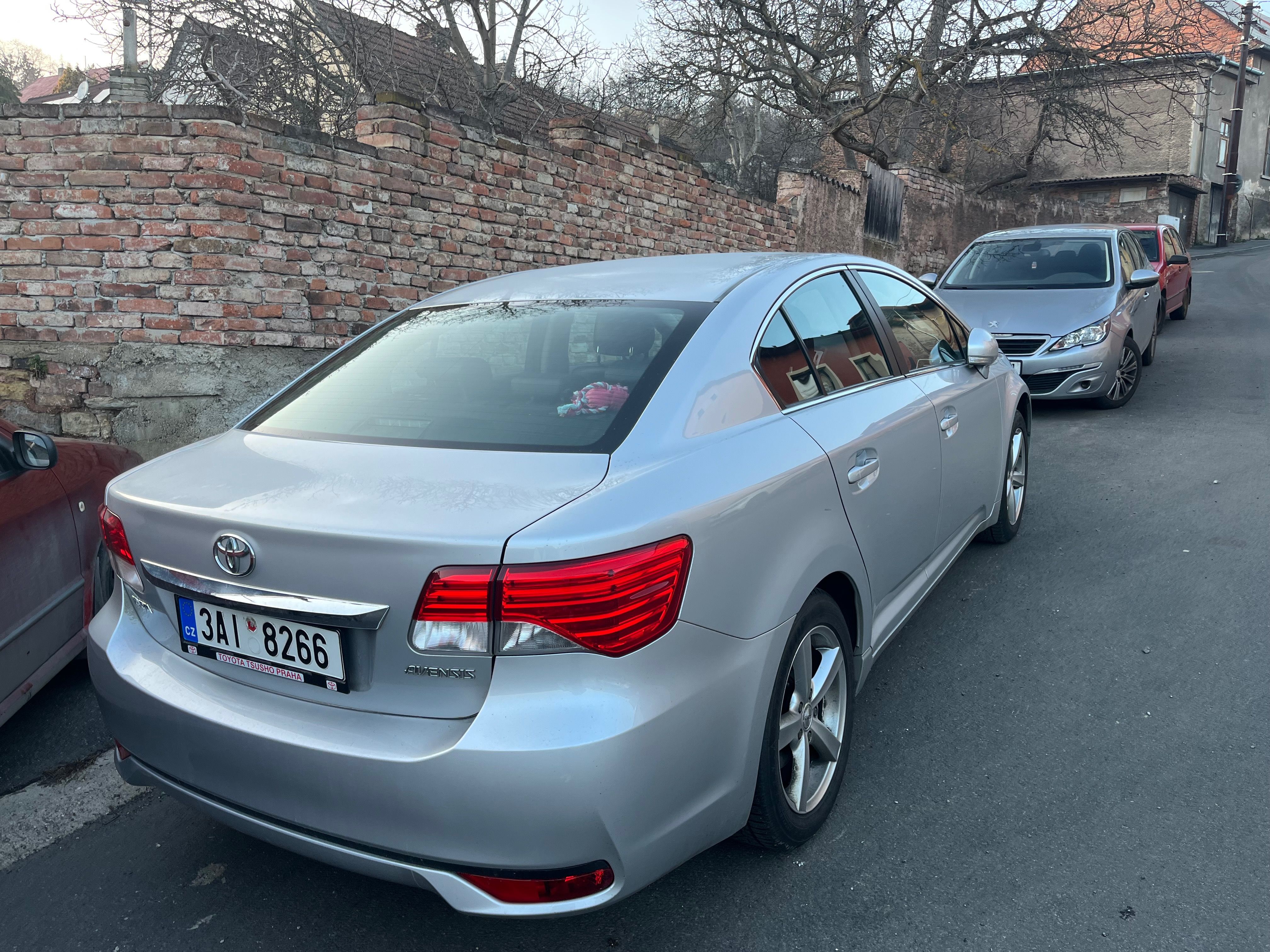 Toyota Avensis, 1.8 Valvematic - fotka 3