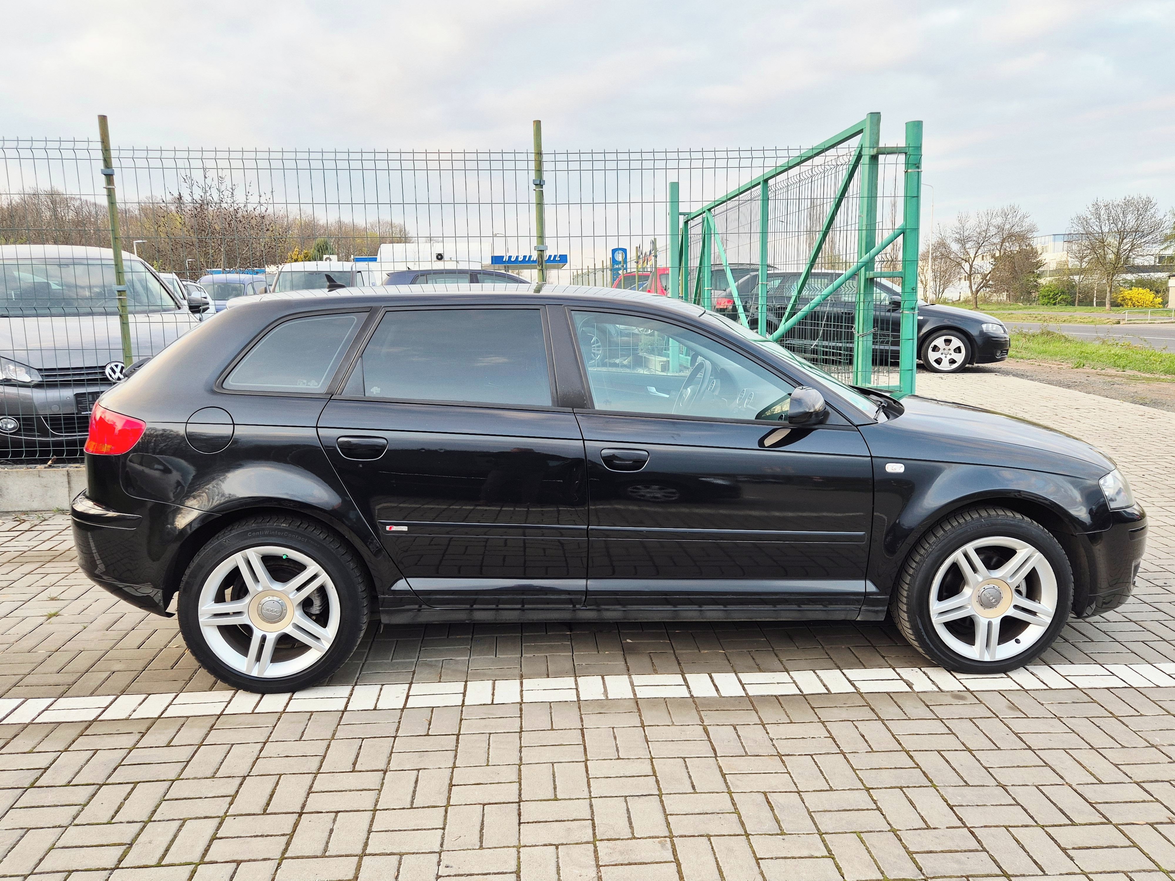 Audi A3, 2.0 TDI. AUTOMAT - fotka 2