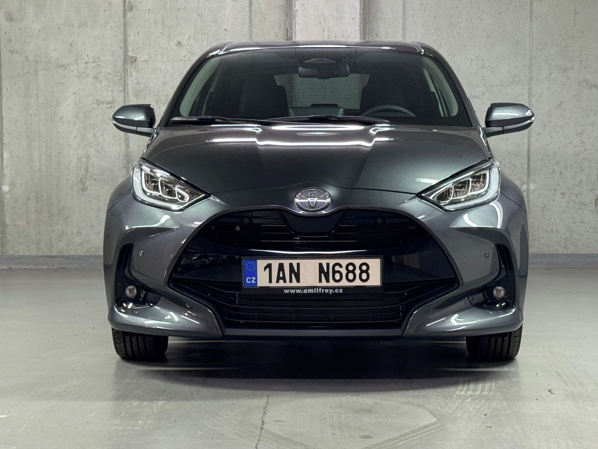 Toyota Yaris, STYLE 1.5 Hybrid e-CVT STYLE - fotka 2