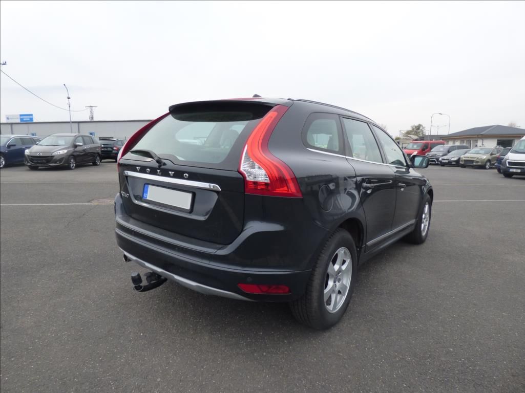 Volvo XC60, 2,0 D3  Summum - fotka 4