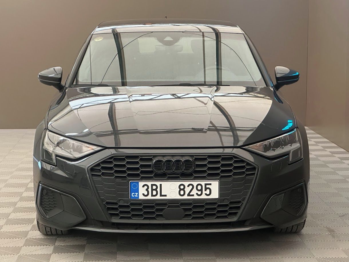 Audi A3, Sportback 30 TDi Business Edit - fotka 3