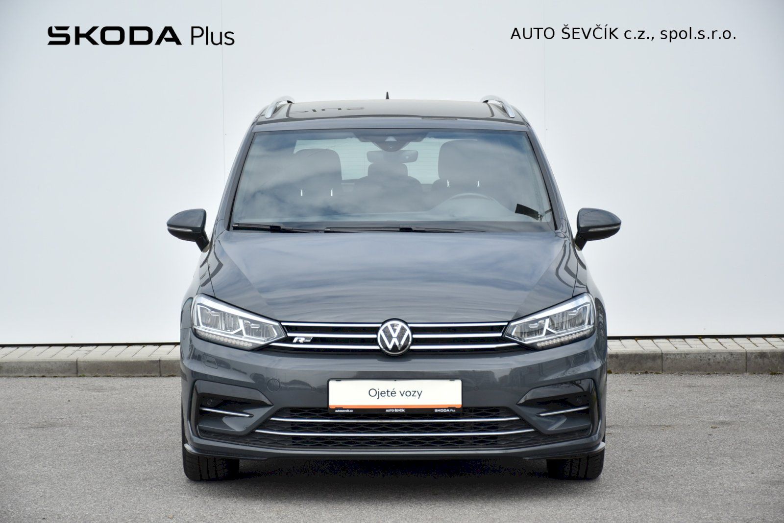 Volkswagen Touran, R-Line 2,0 TDI 110kW 7DSG - fotka 4