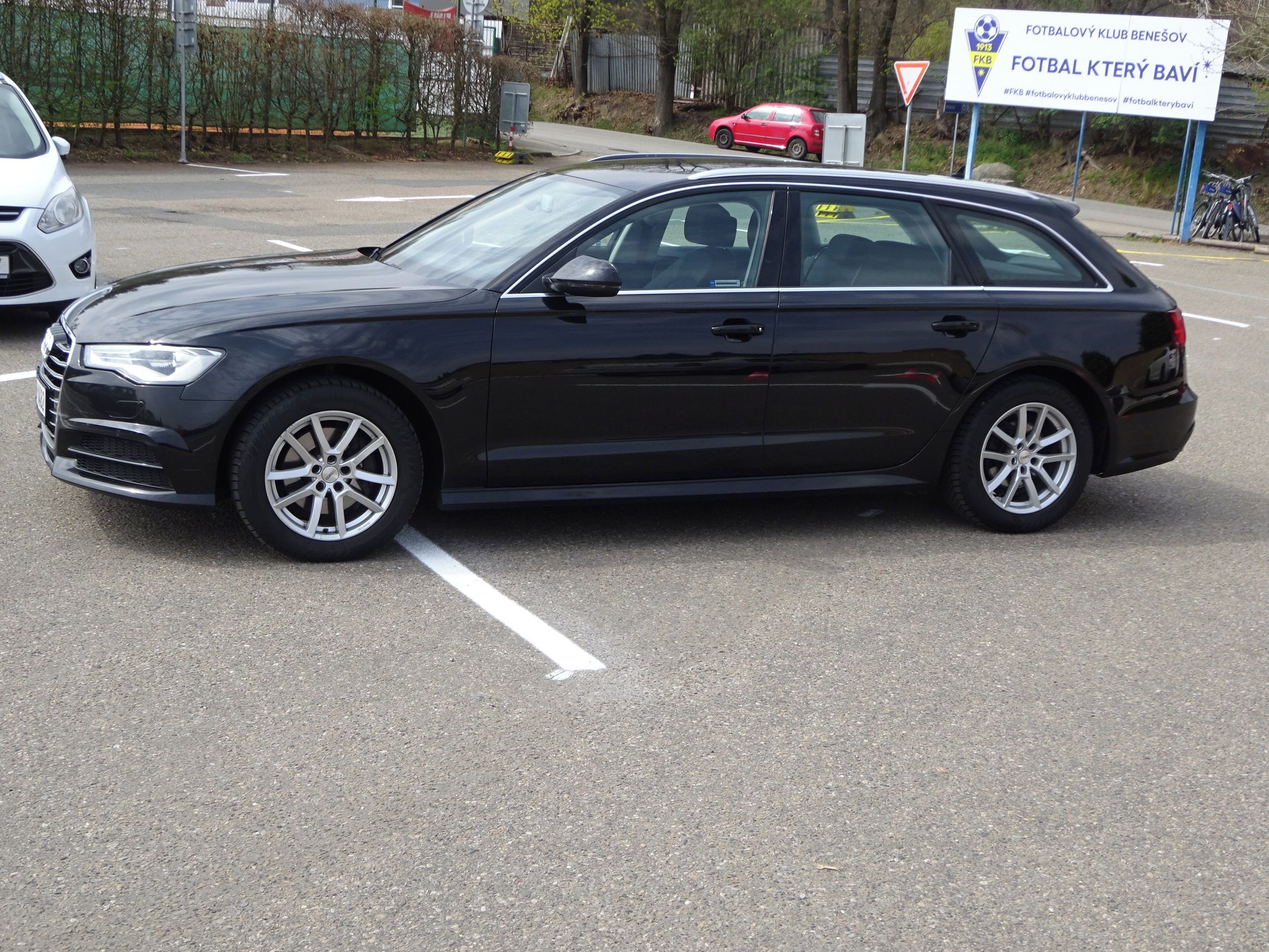 Audi A6 Avant, 2.0 TDI (140 KW) 1.MAJITEL - fotka 3