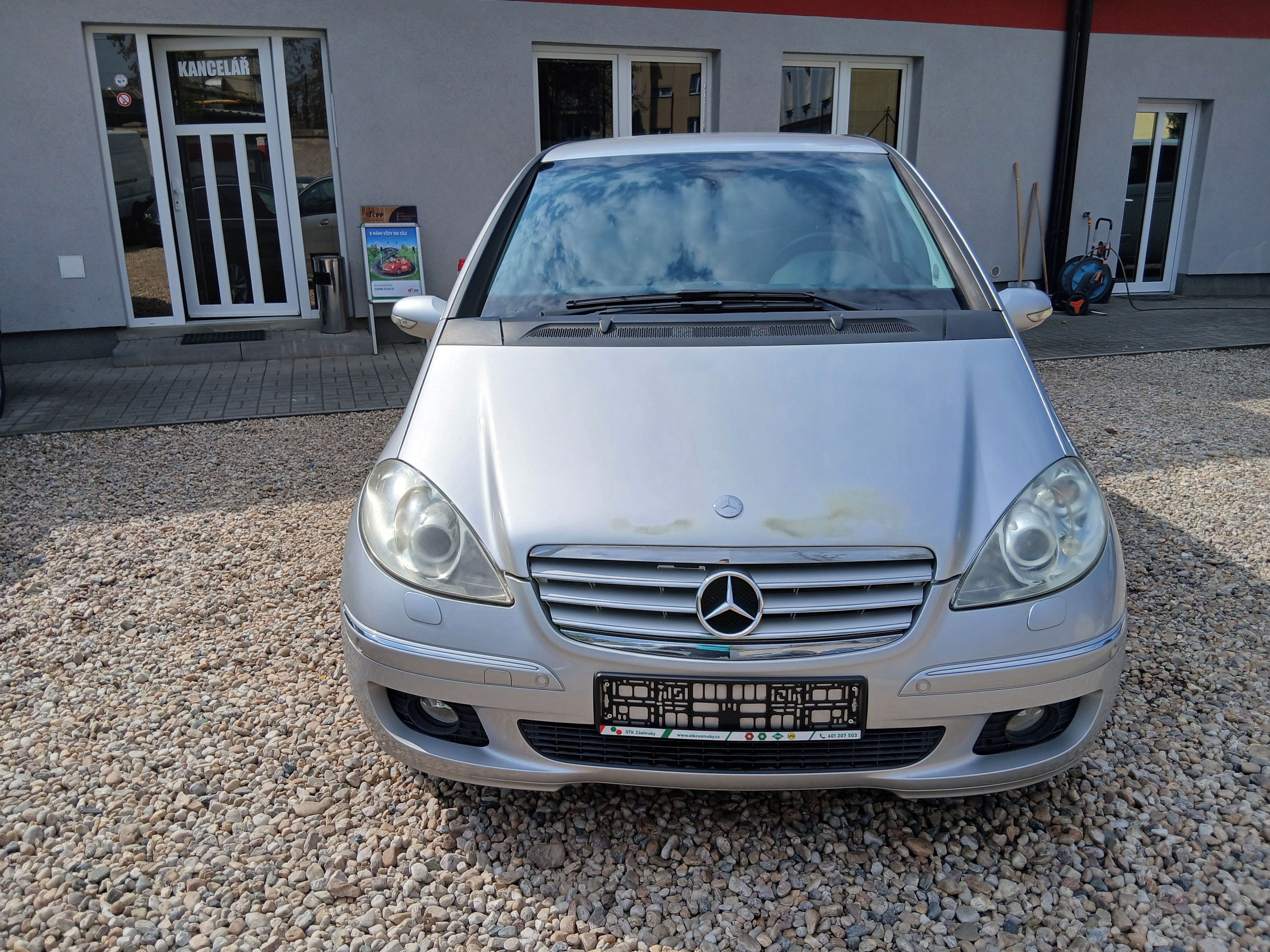 Mercedes-Benz Třídy A, A 150 1.5i 70KW - fotka 2