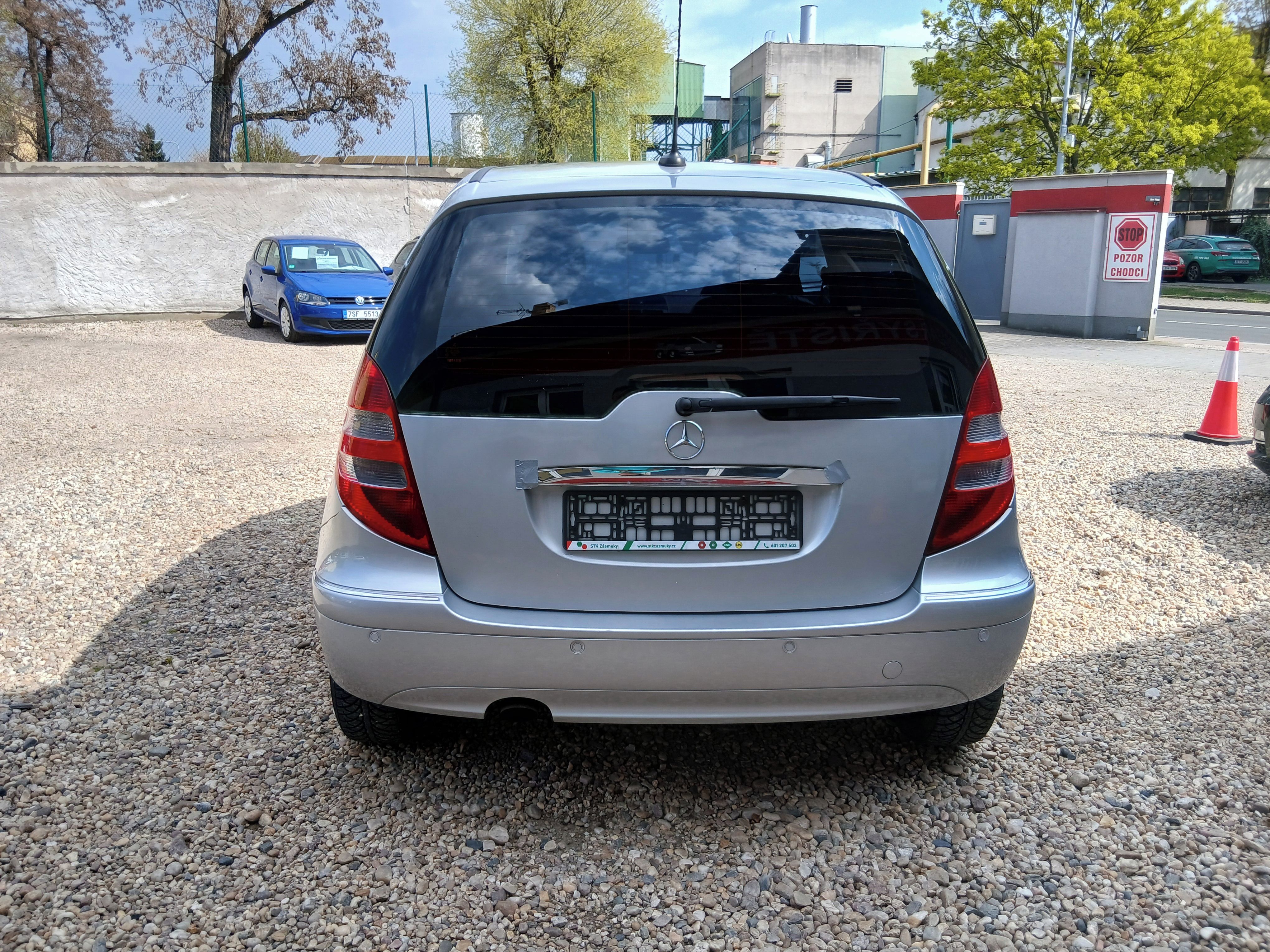 Mercedes-Benz Třídy A, A 150 1.5i 70KW - fotka 6