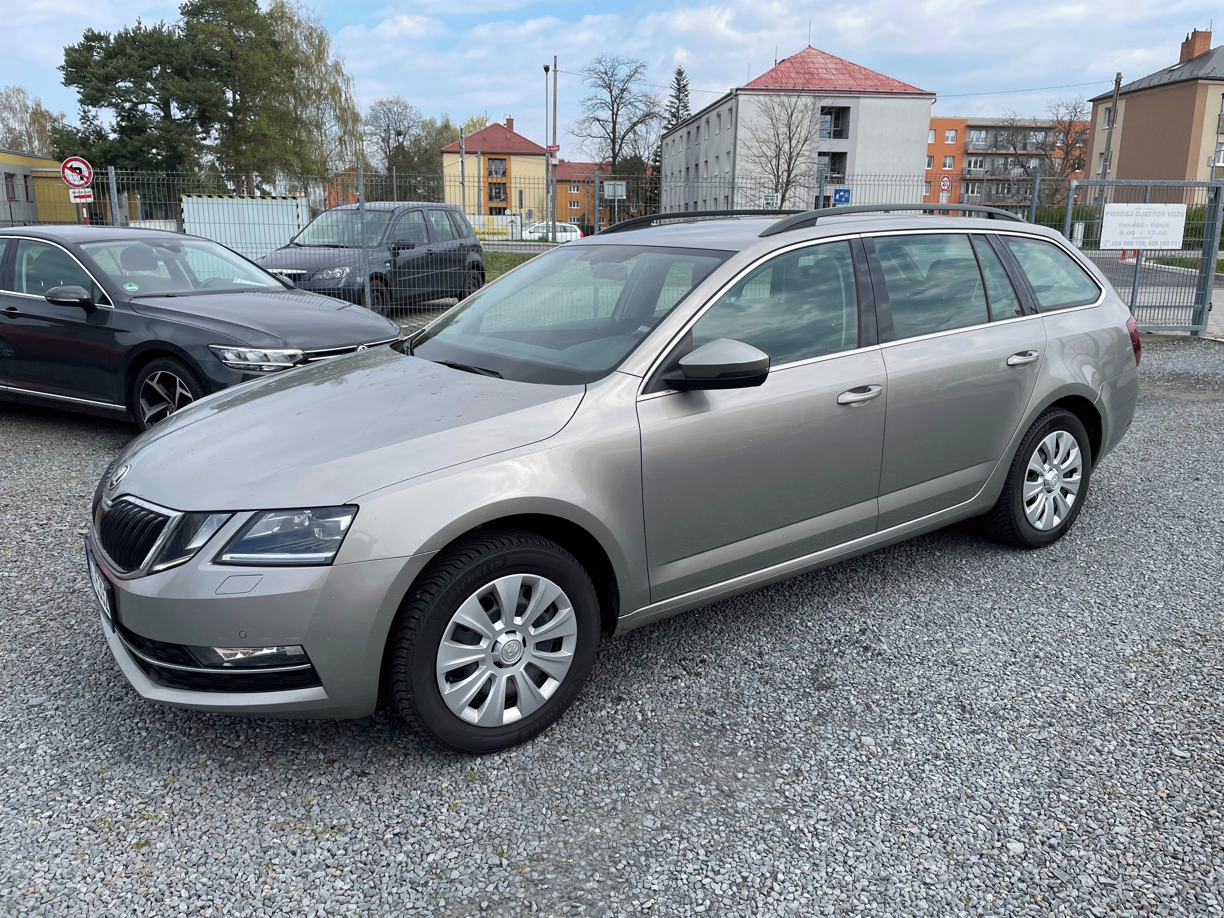 Škoda Octavia, 2.0 TDI, Style, 4X4 Serv.kniha - fotka 2