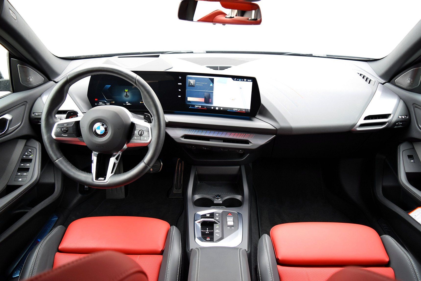 BMW Řada 2 - fotka 6