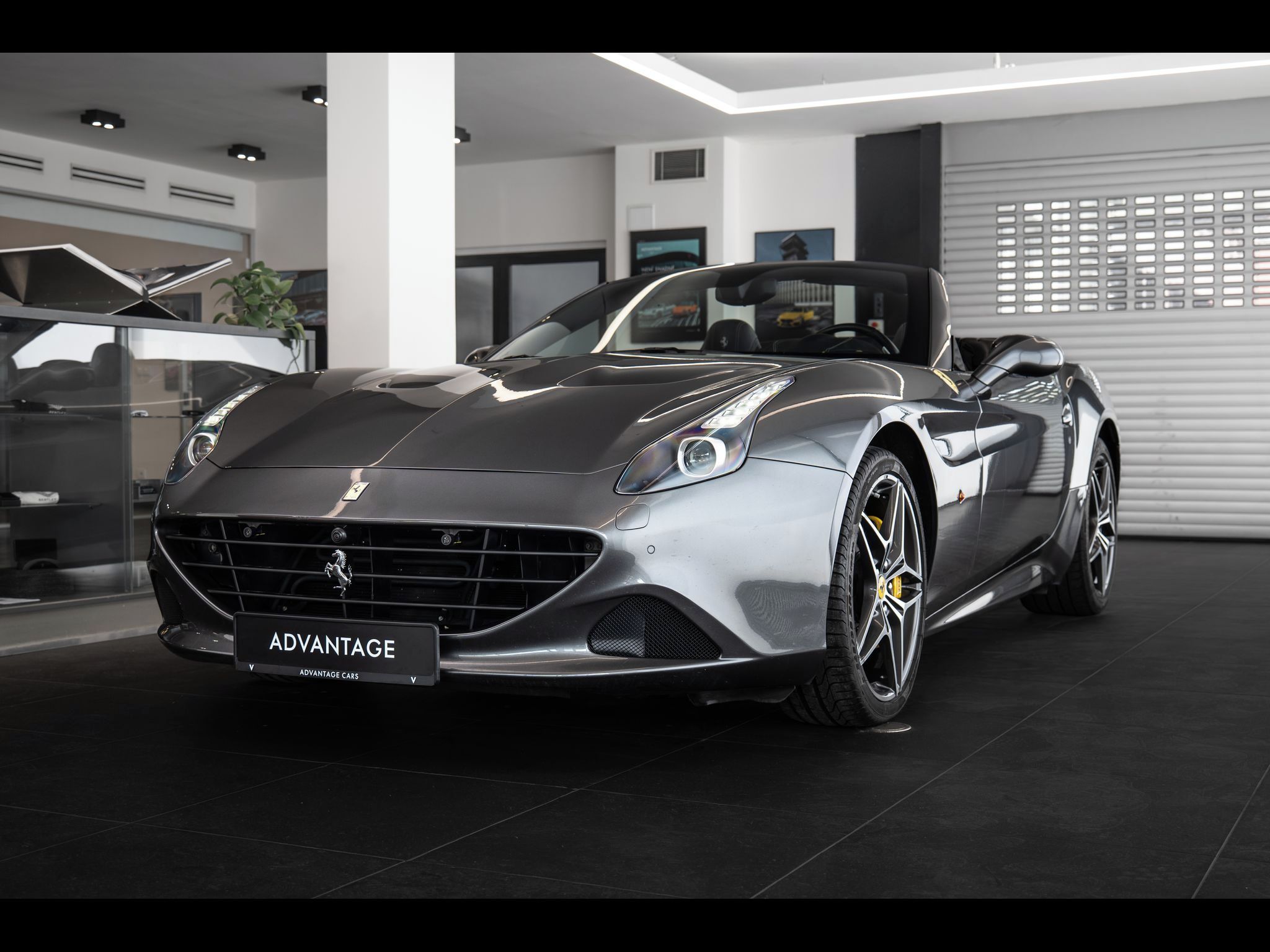 Ferrari California, T