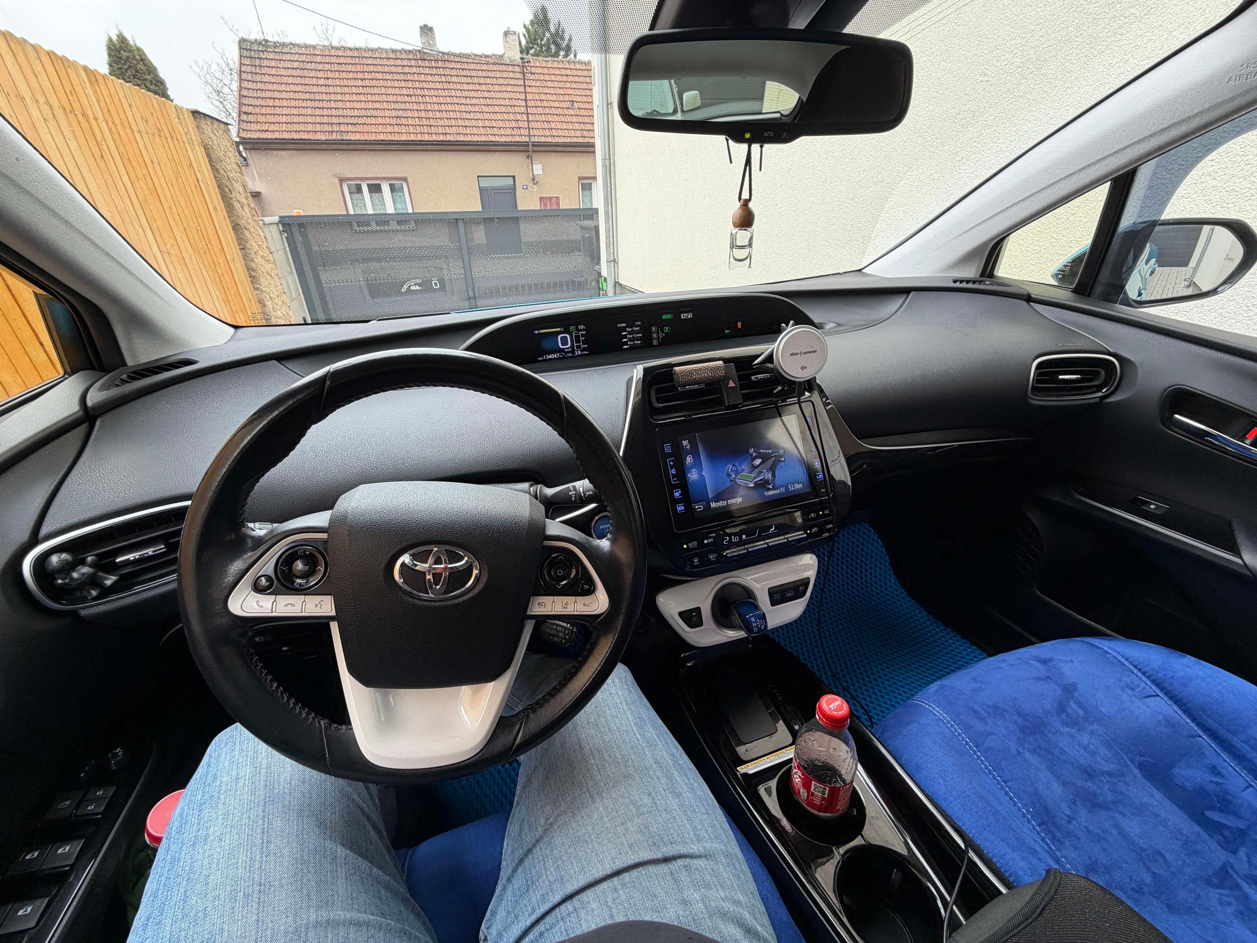 Toyota Prius, Plug in Hybrid - fotka 6