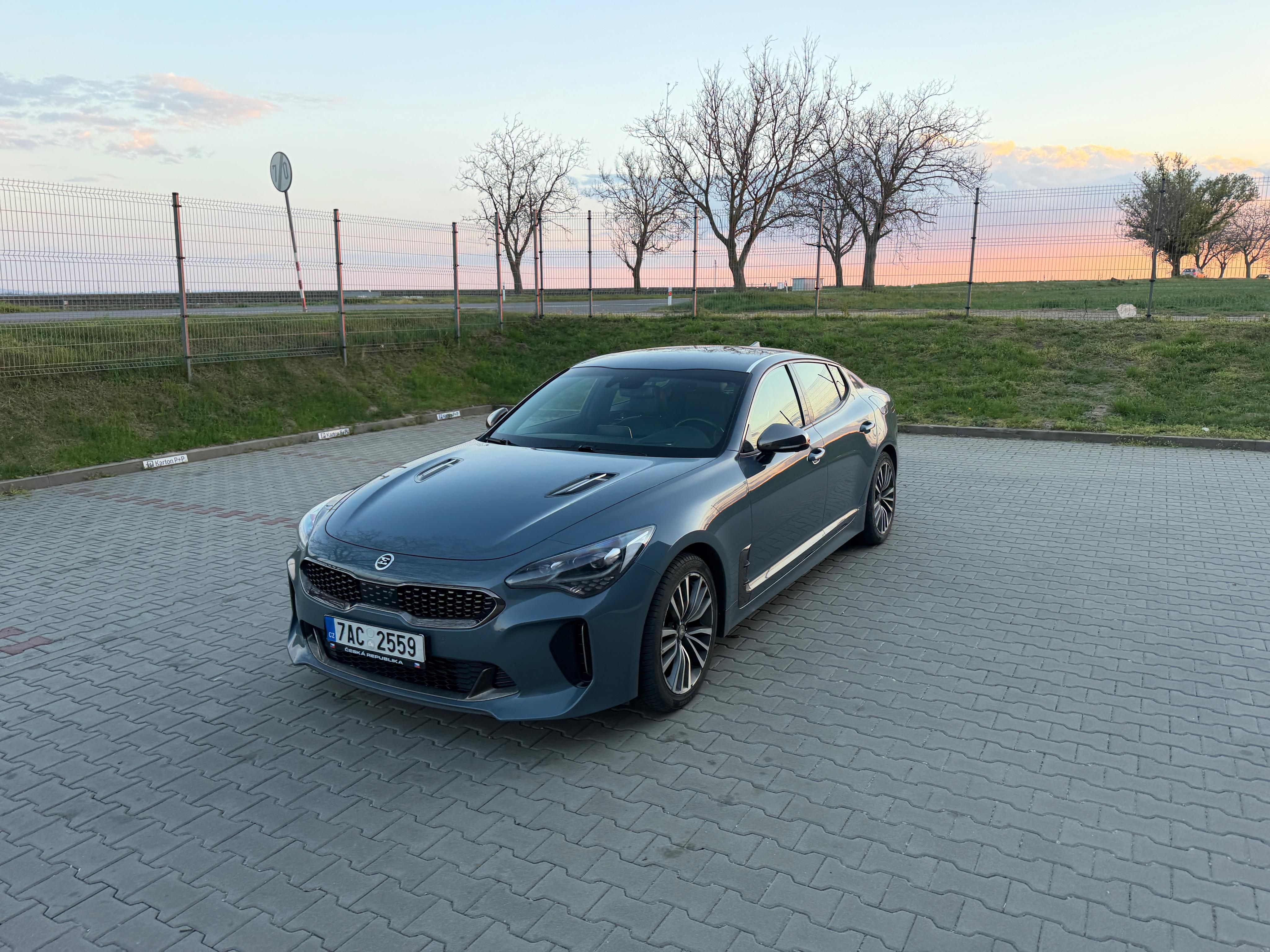 Kia Stinger, 2,2 - fotka 2