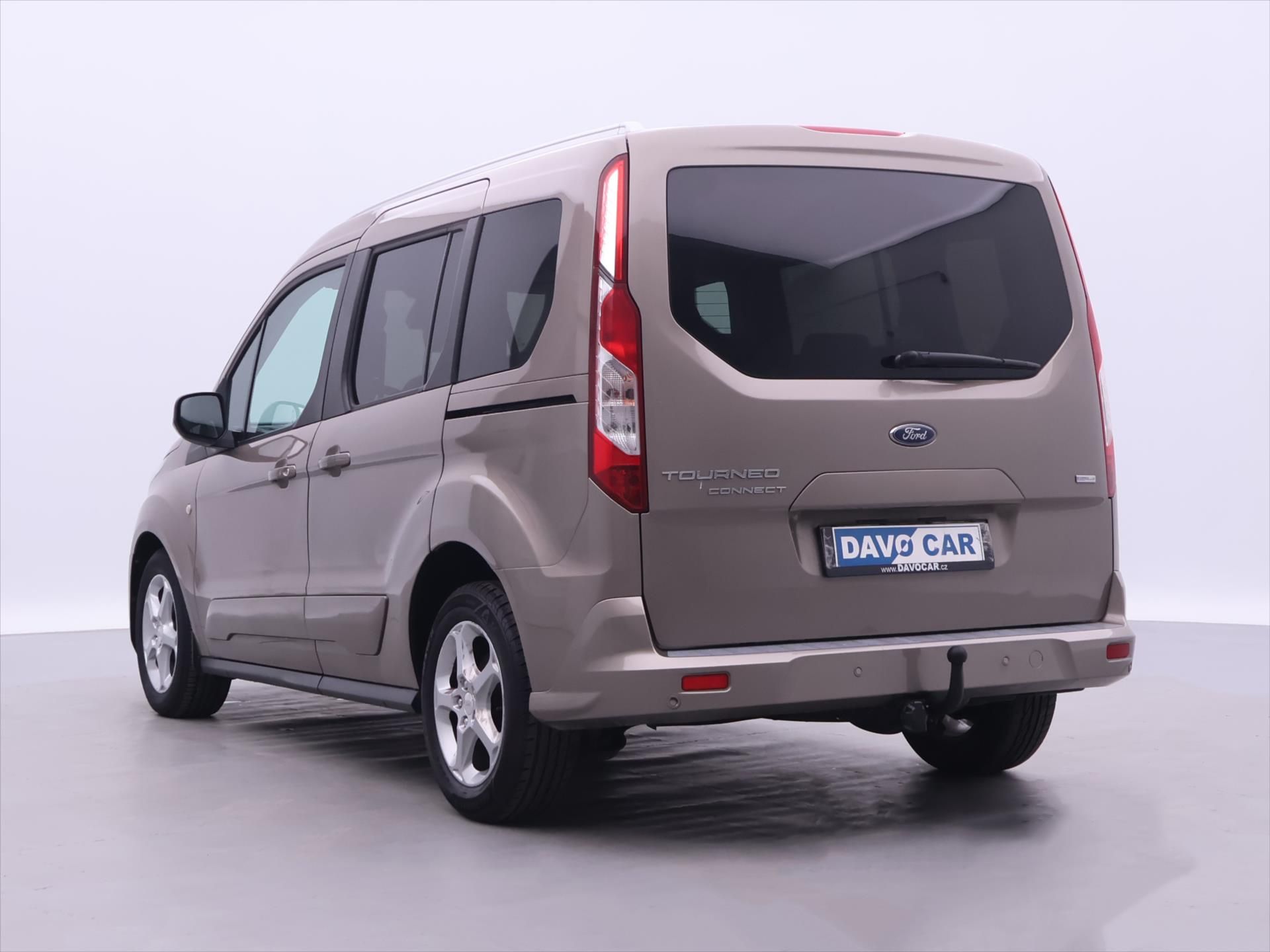 Ford Tourneo Connect, 1,5 TDCI Titanium Tažné CZ - fotka 5