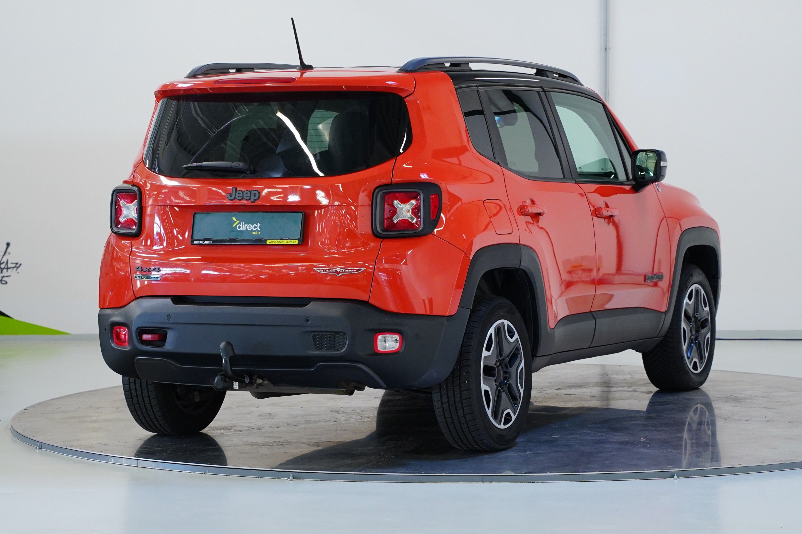 Jeep Renegade, 2.0 M-Jet 125 kW 4x4 Trailhawk - fotka 2