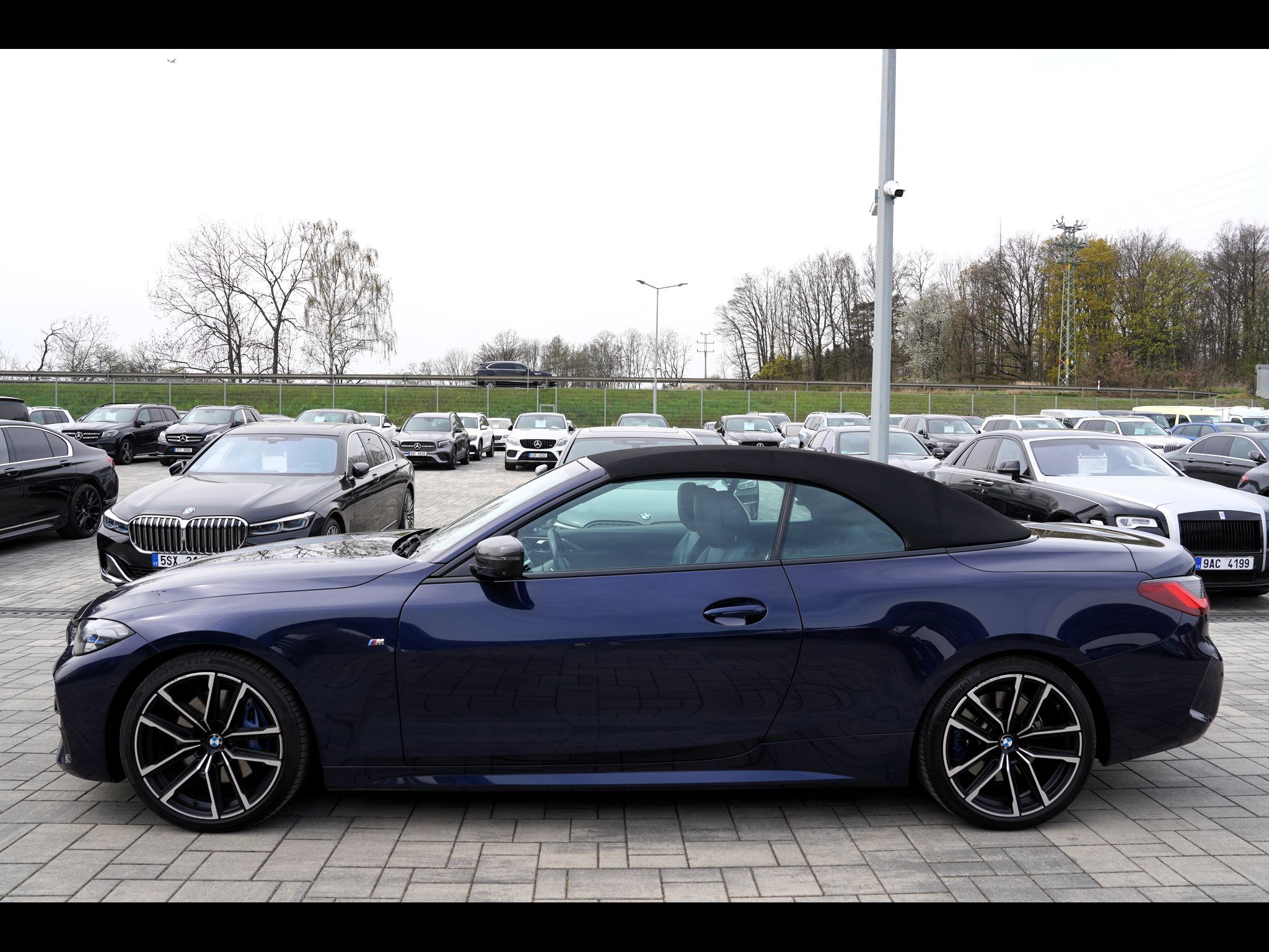 BMW Řada 4, 430i M sport/AT/HUD/260PS - fotka 3