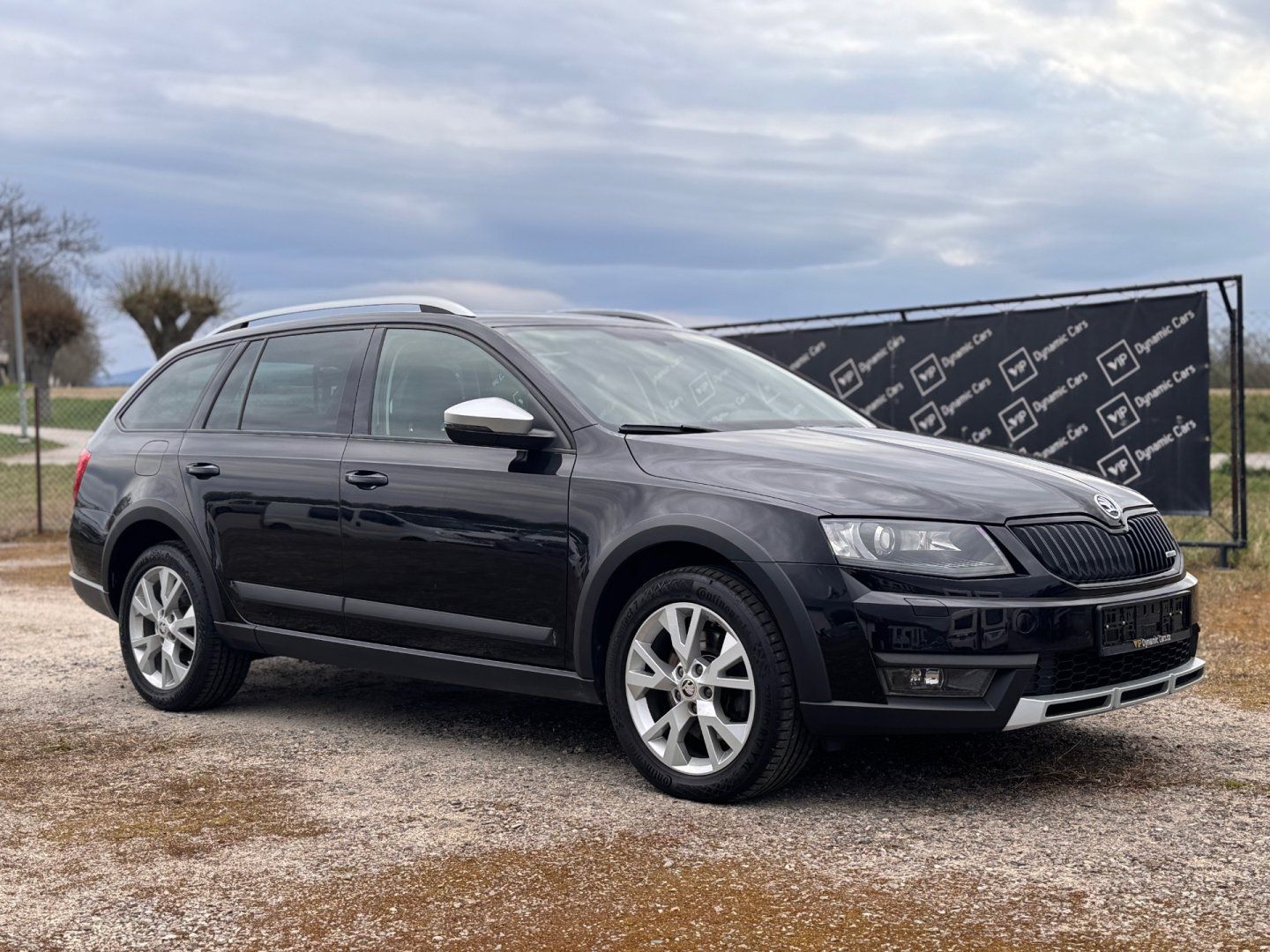 Škoda Octavia, 2.0 TDI DSG Scout 4x4 TAŽNÉ