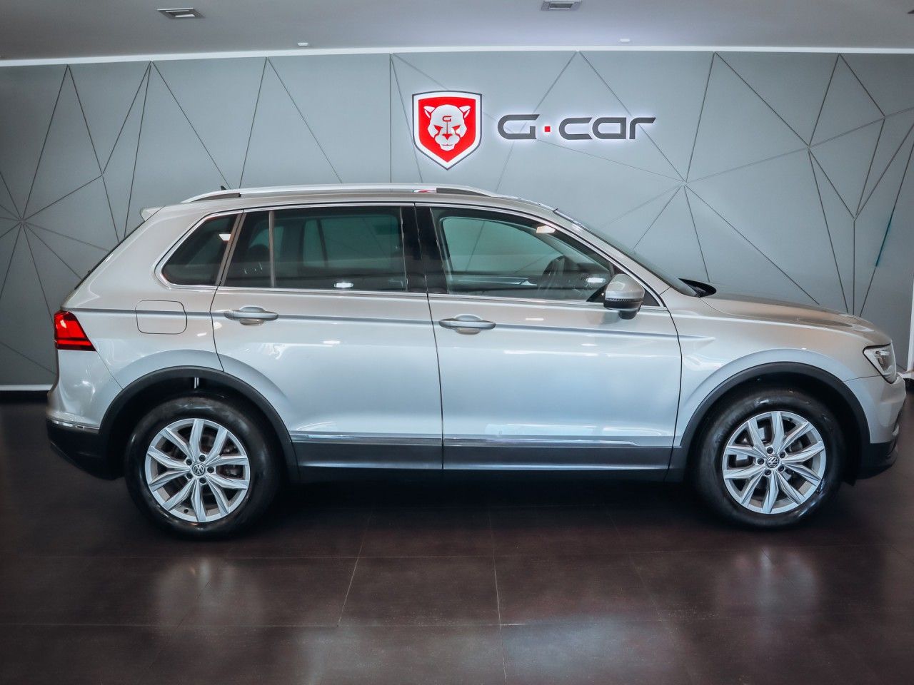 Volkswagen Tiguan, 2.0 TDI DSG Highline 4MOT - fotka 4