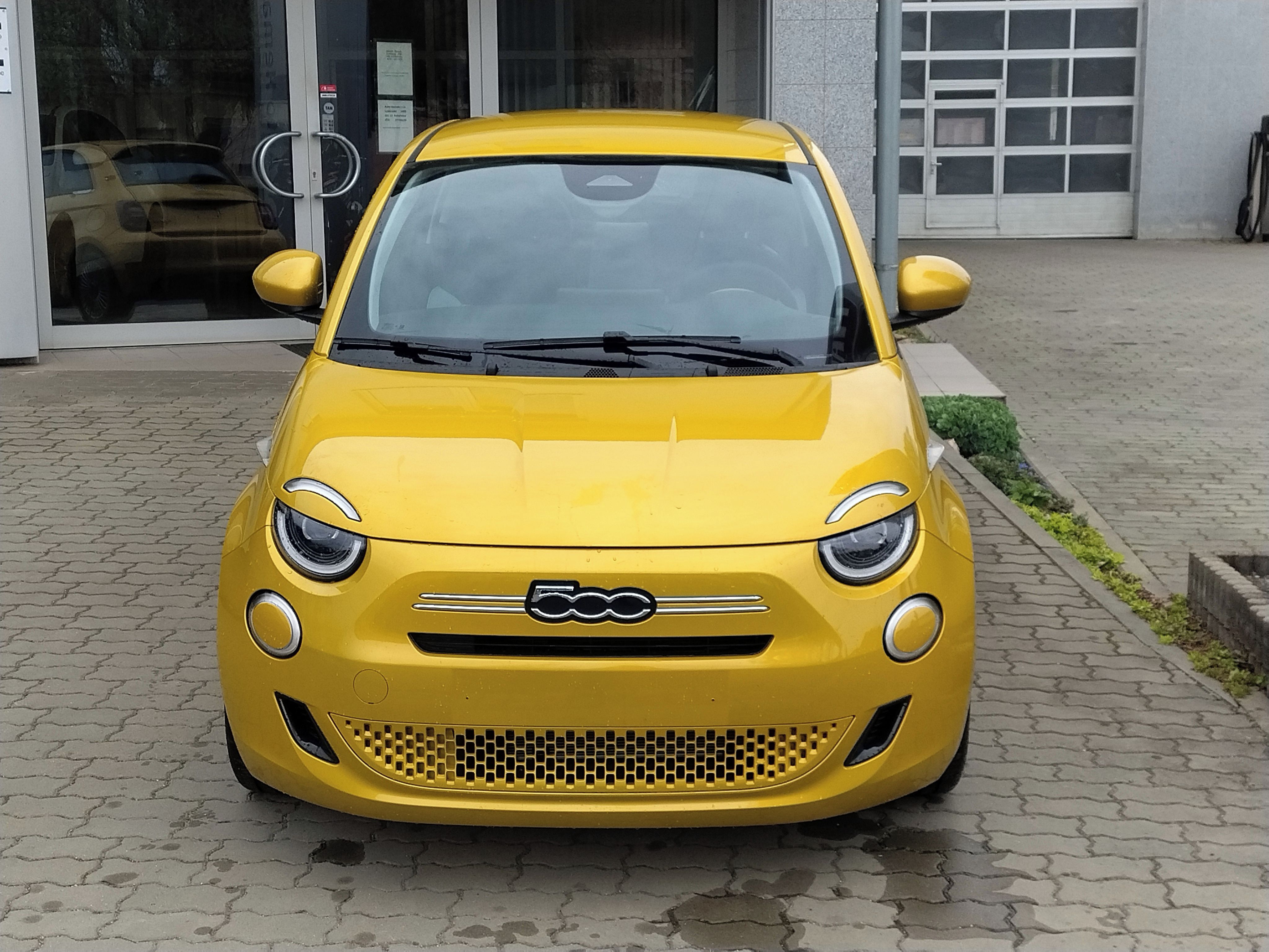 Fiat 500, 1,0 BSG 65k EDICE TORINO - fotka 3