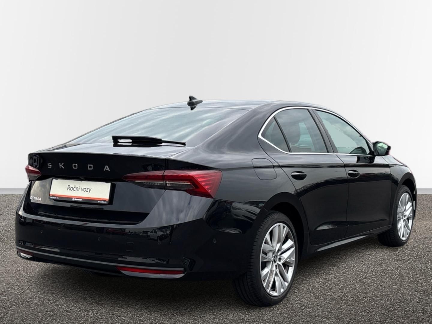 Škoda Octavia, 1.5 TSI / 110 kW Top Selection - fotka 2