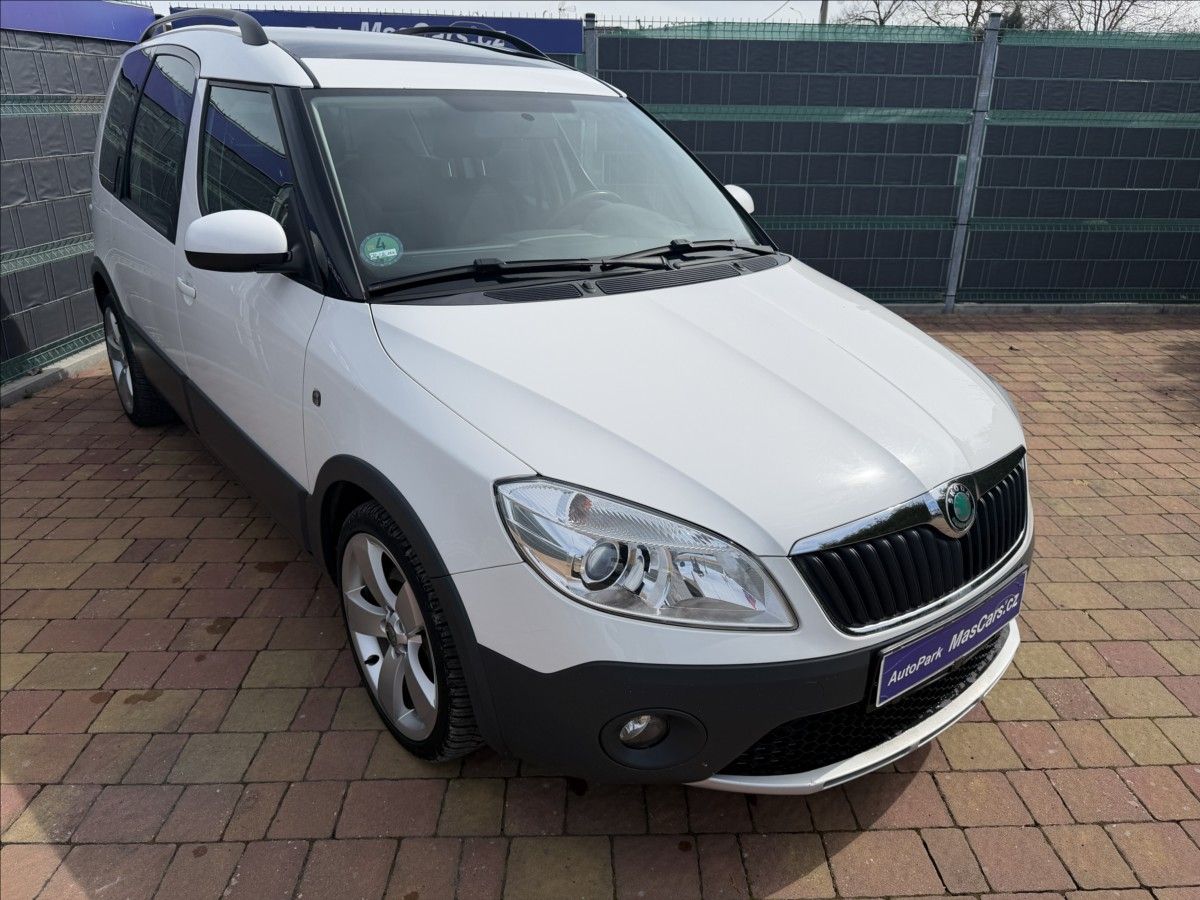 Škoda Roomster, 1.2 TSI Scout/Panorama - fotka 3
