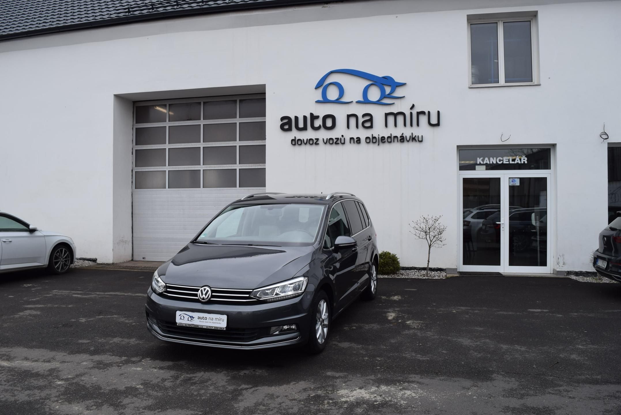 Volkswagen Touran, 1.4TSI 110kw HIGHLINE 7M TAŽNÉ