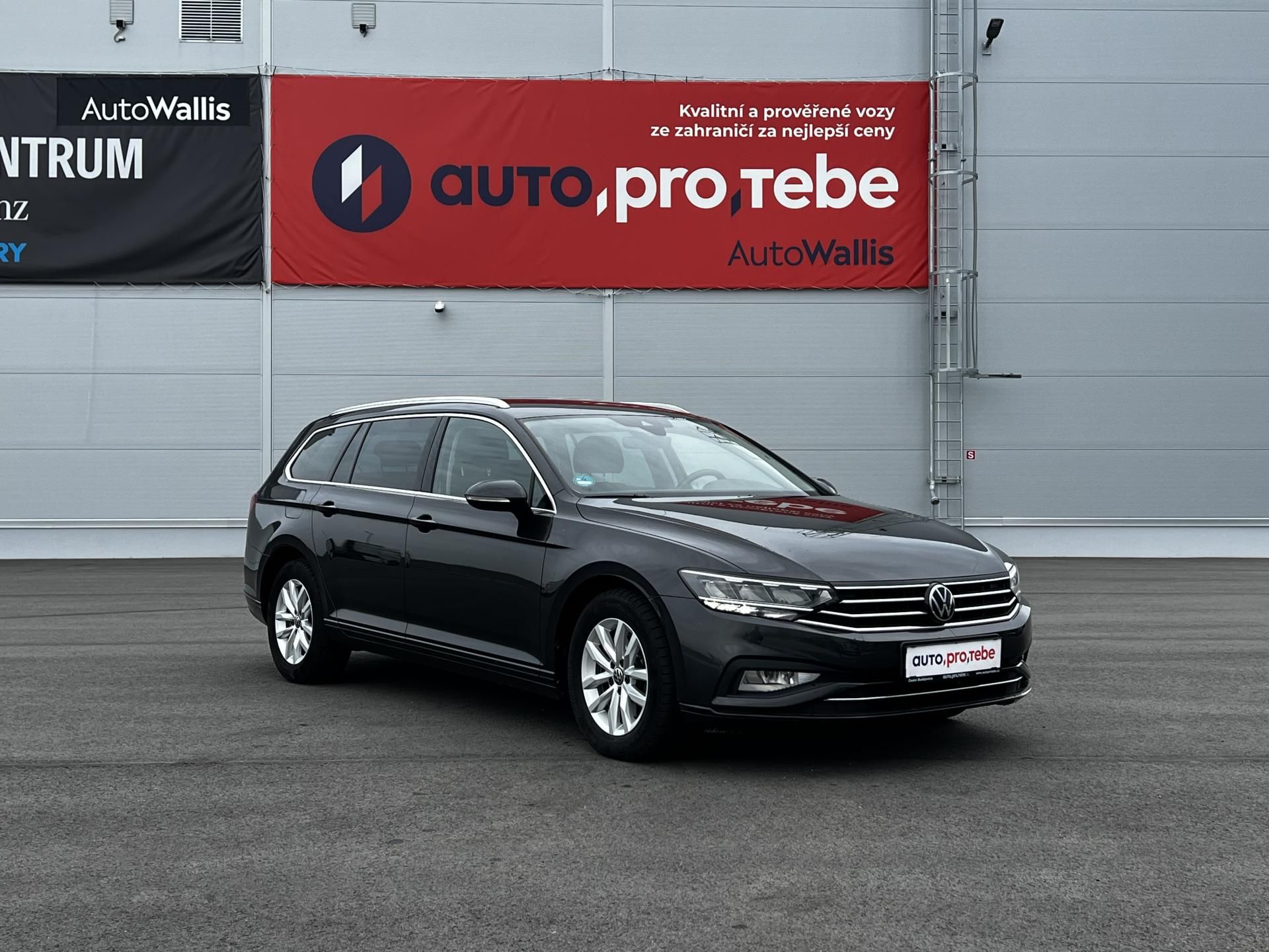 Volkswagen Passat, 2.0TDI DSG 110kW Business DPH - fotka 2