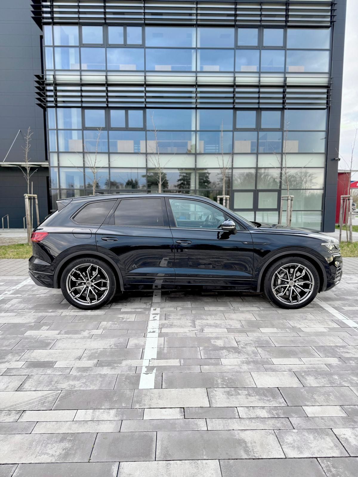 Volkswagen Touareg, 4.0 TDI V8 DPH - fotka 4