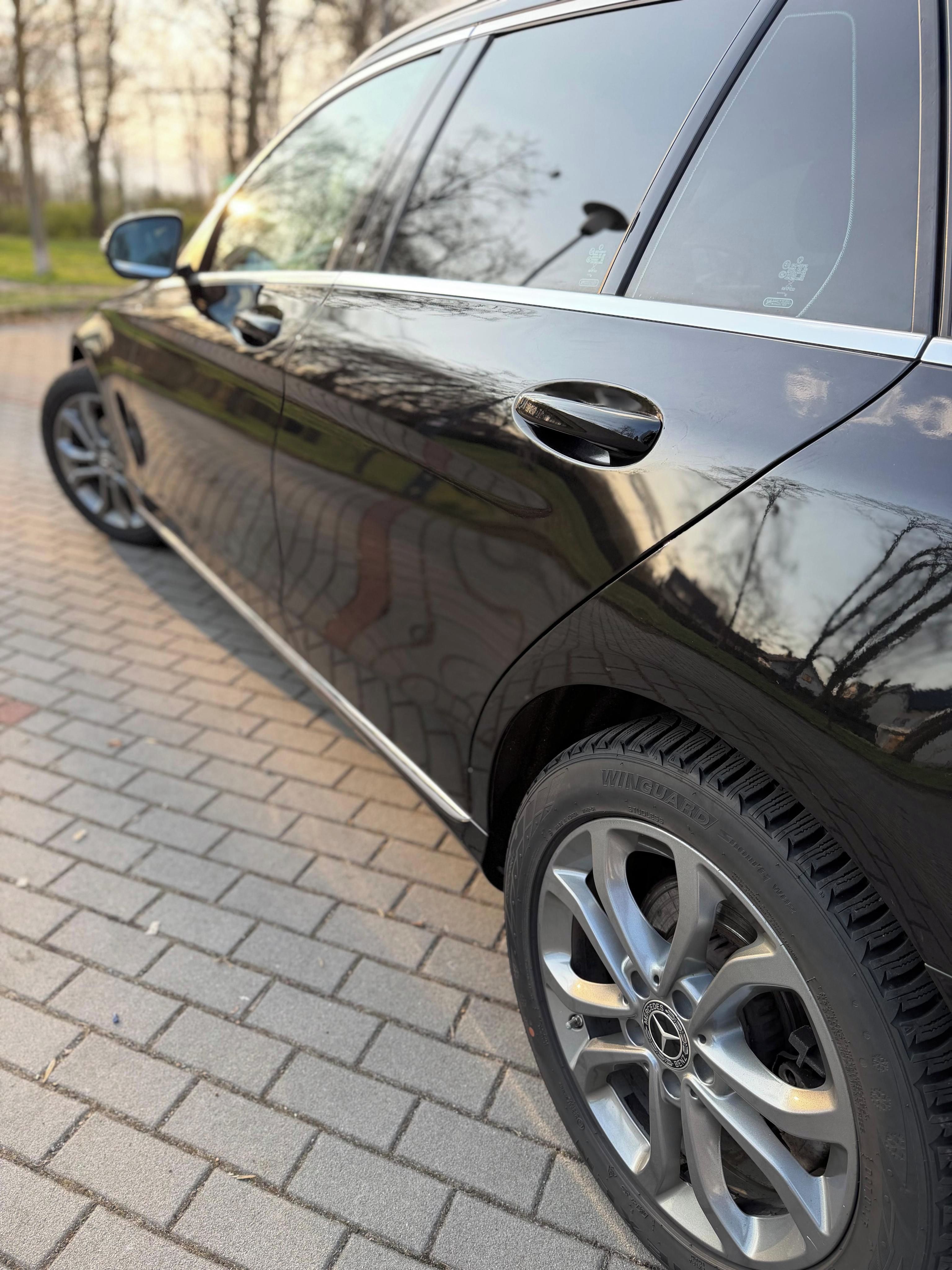 Mercedes-Benz Třídy C, C180 Kombi 2018, 9G-Tronic - fotka 6