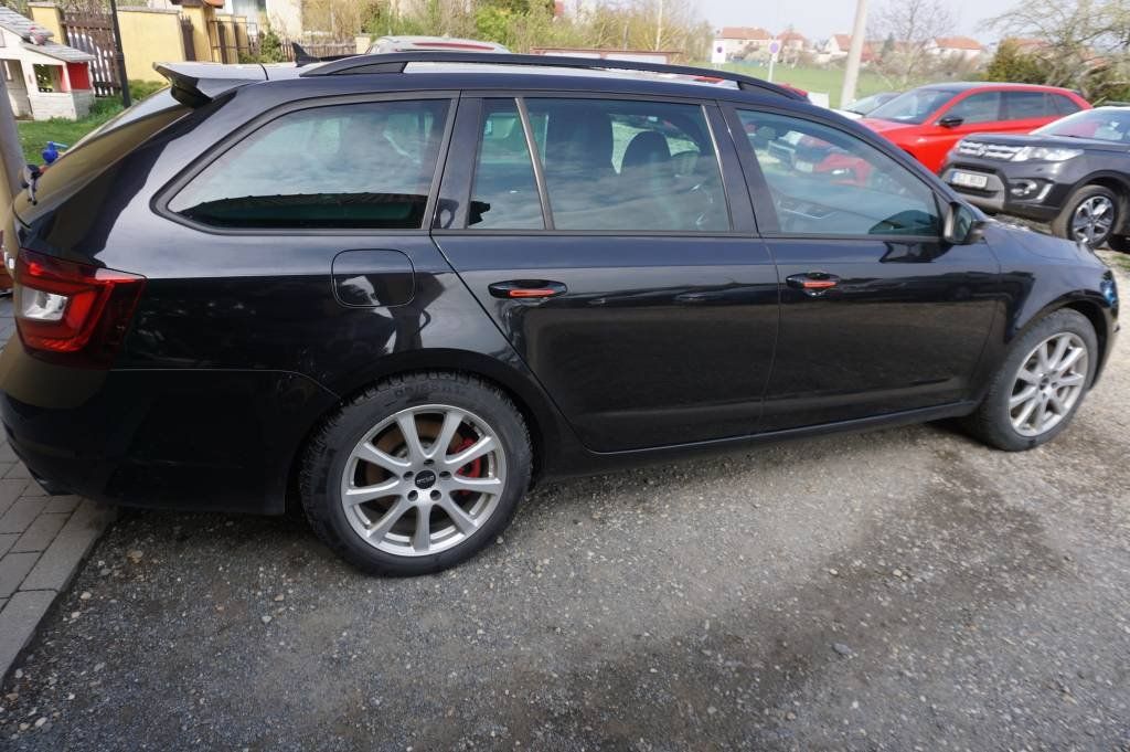 Škoda Octavia, 2,0 RS - fotka 4