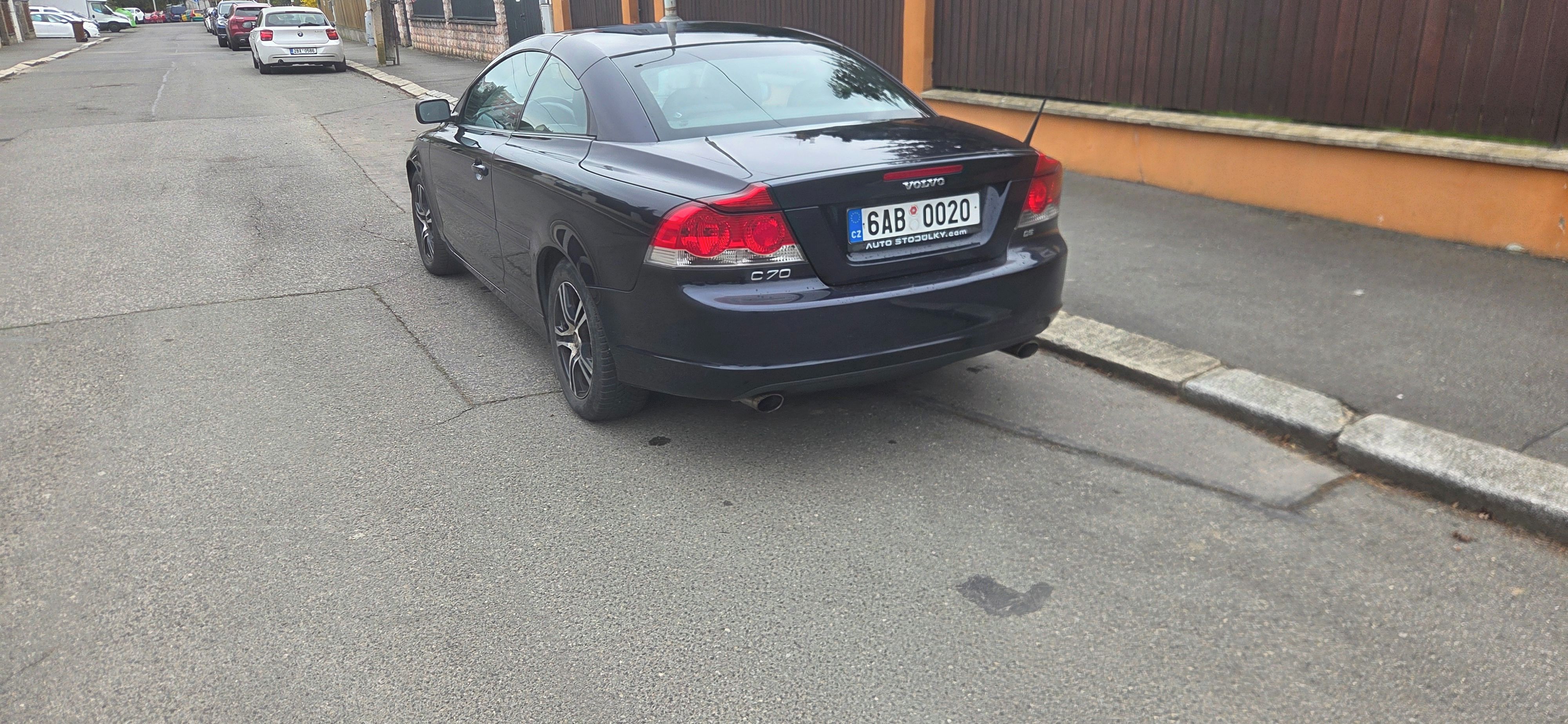 Volvo C70, 2,4 D - fotka 5