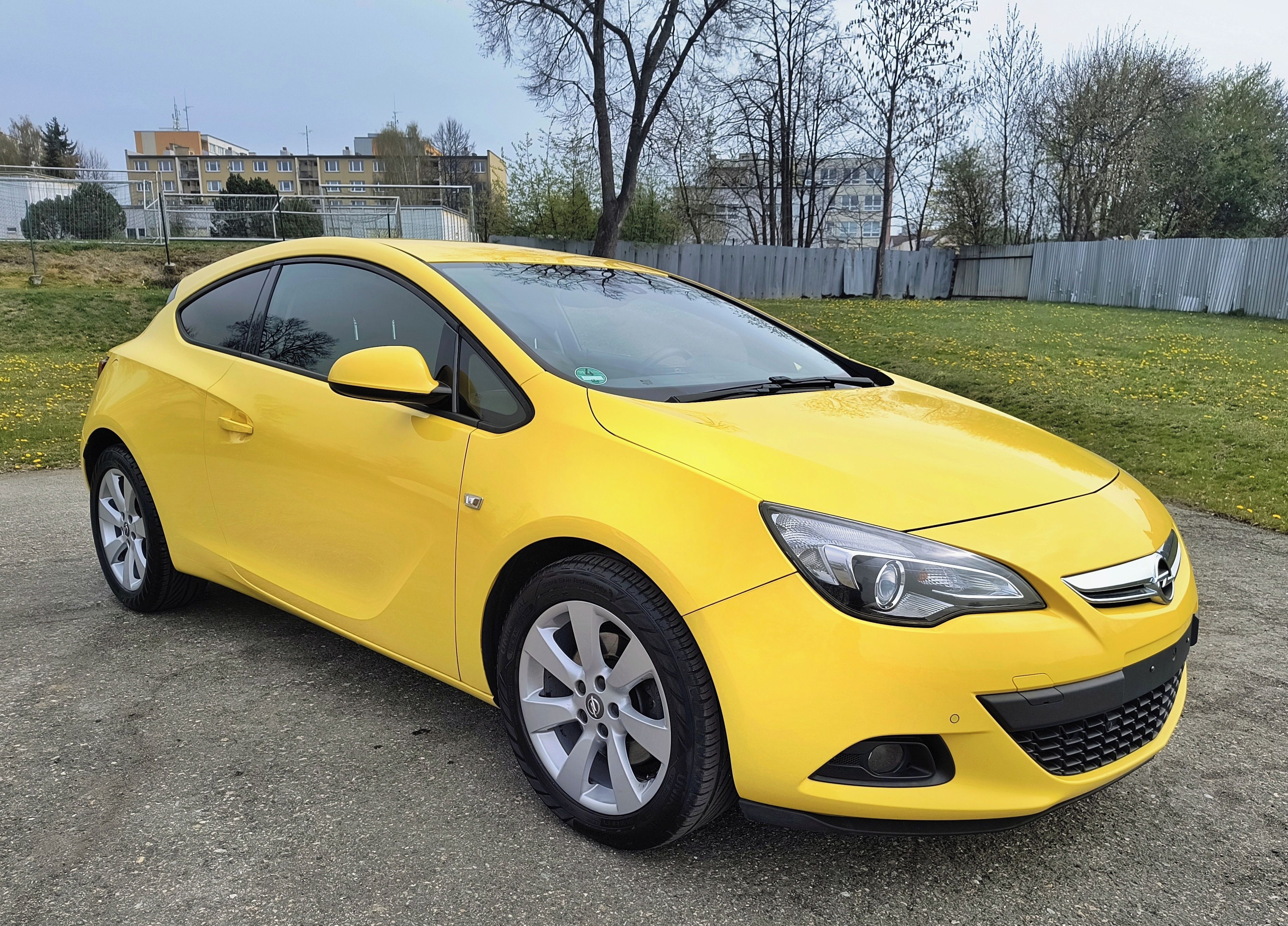 Opel Astra, GTC 1.6 Turbo 132kw