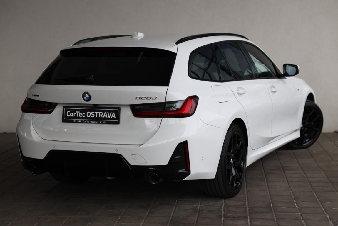 BMW Řada 3, 320d xDrive Touring - fotka 3