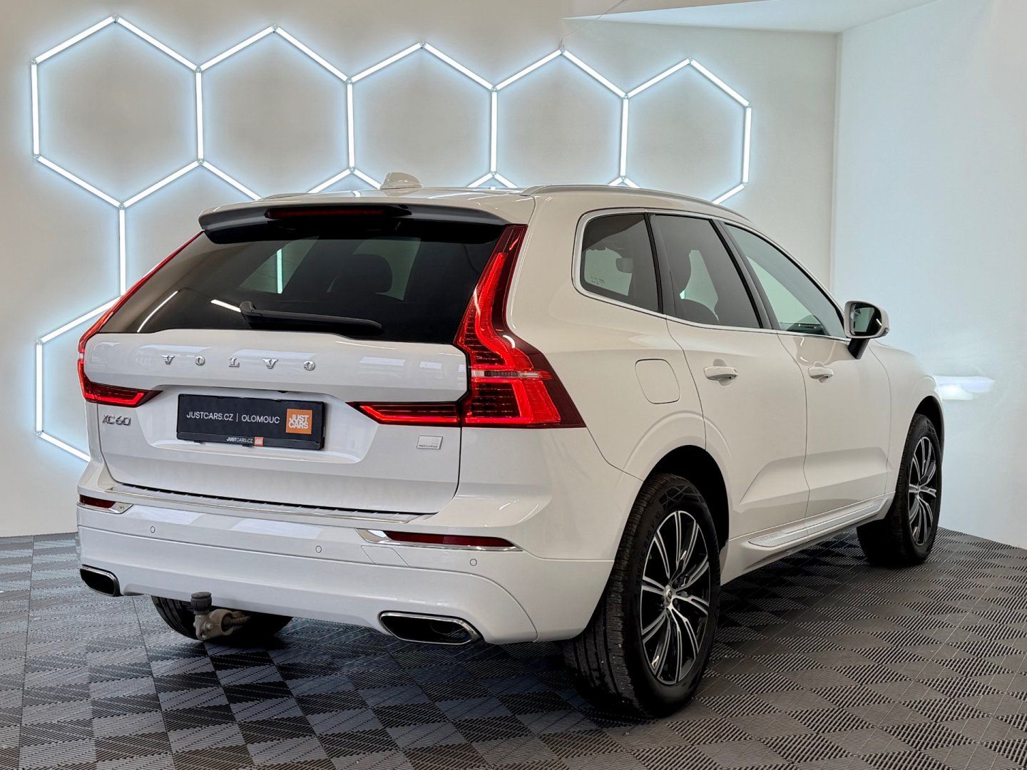Volvo XC60, Recharge T6 AWD Inspription - fotka 5
