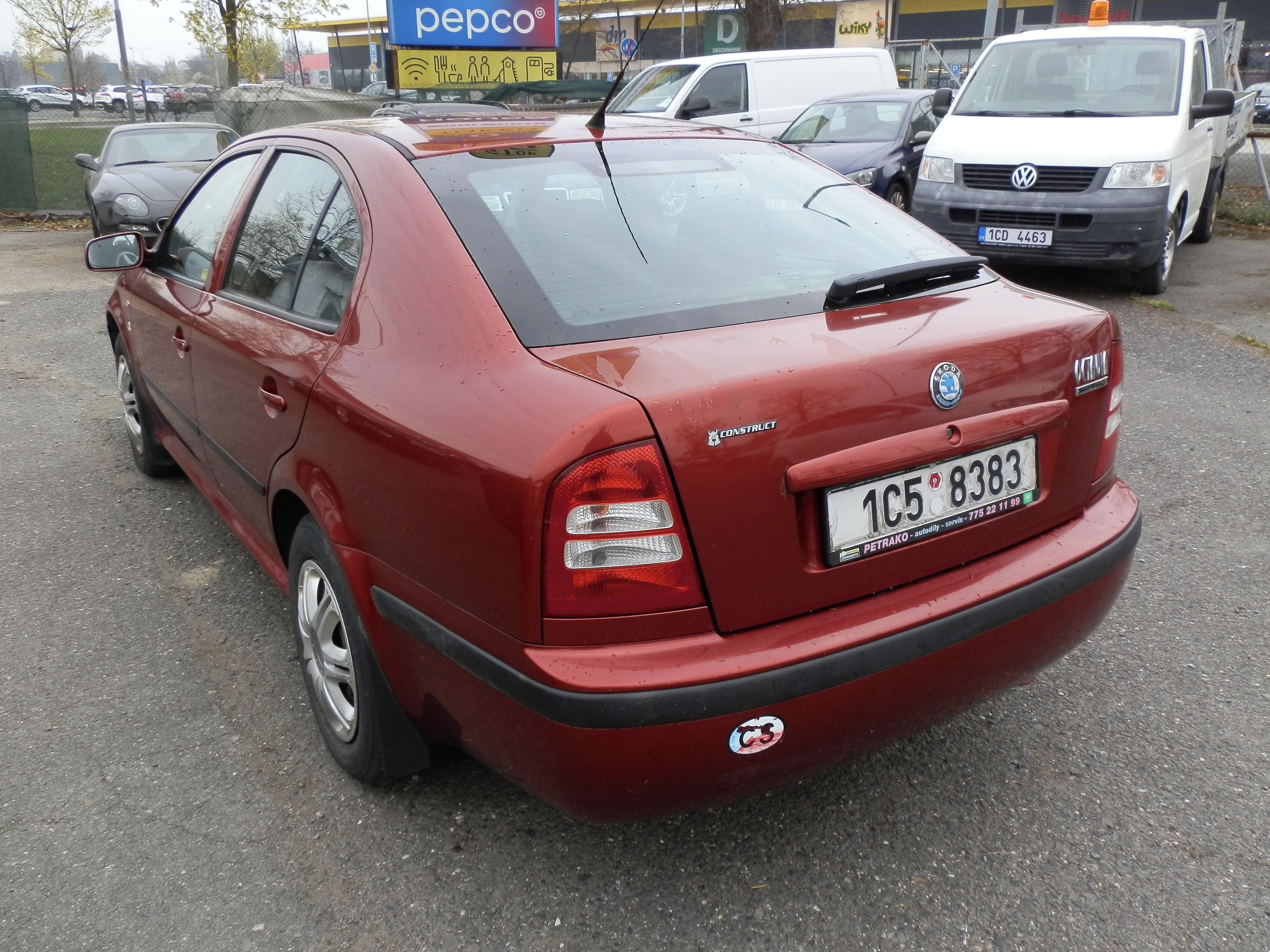 Škoda Octavia, 1,6 MPi - fotka 3