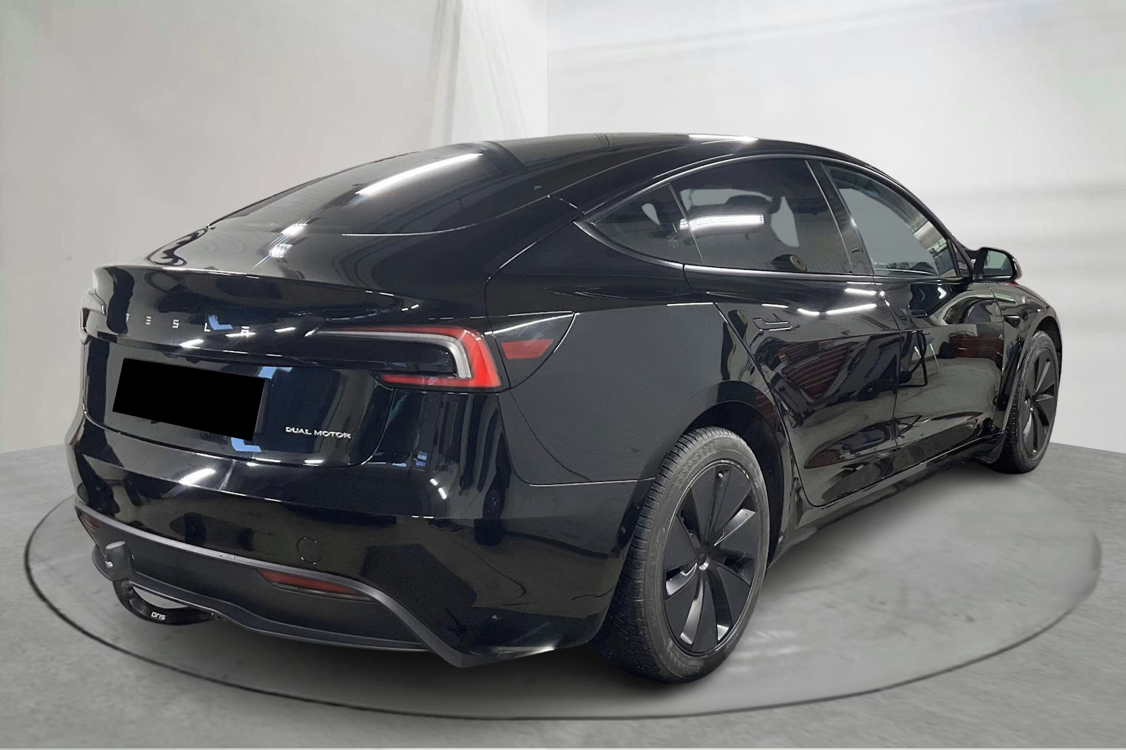 Tesla Model 3, LR AWD, tov.záruka, tažné - fotka 2