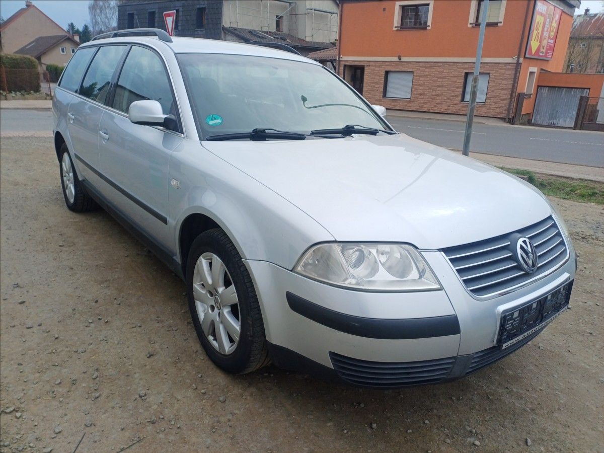 Volkswagen Passat, 1,9 TDI Comfortline - fotka 3