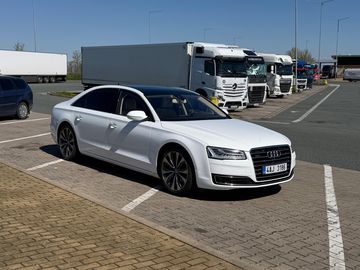 A8 Long 3.0 TDi max. vybava