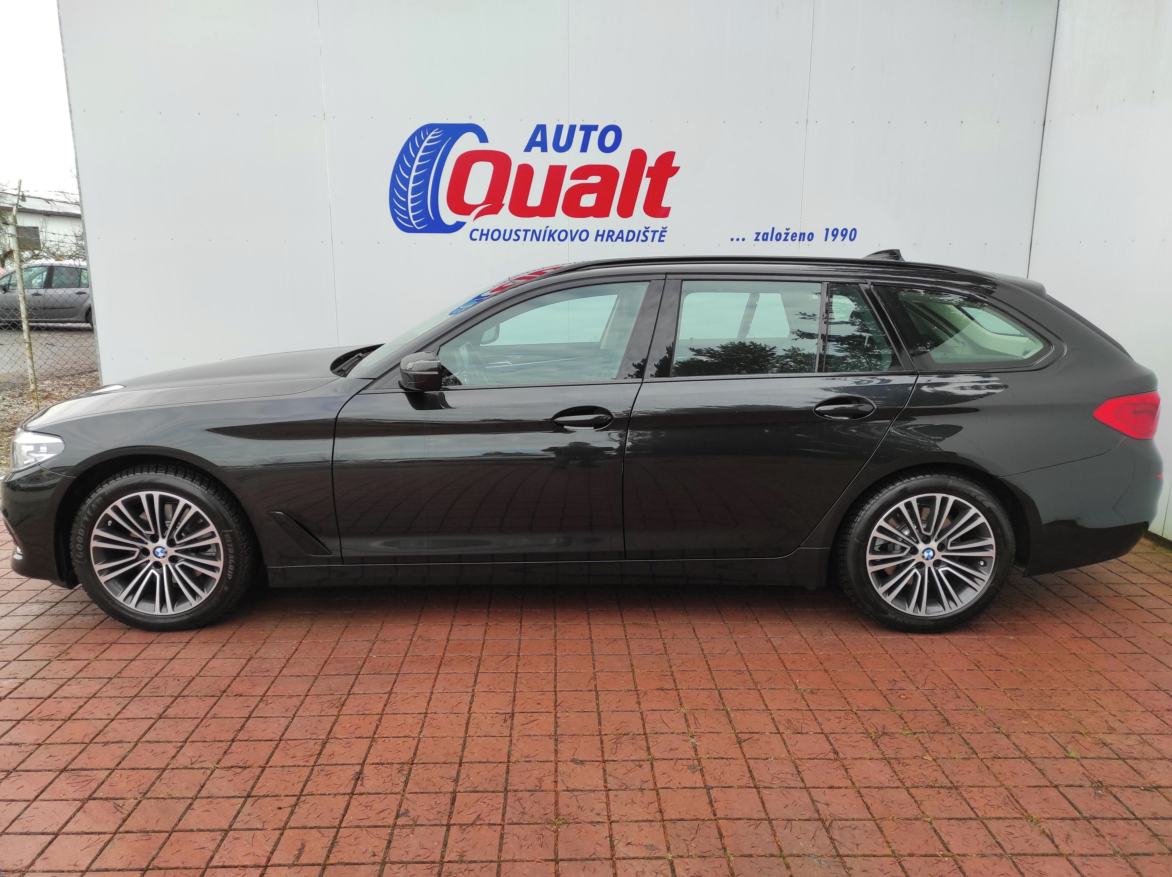 BMW Řada 5, 520d xDrive Sportline ČR - fotka 3