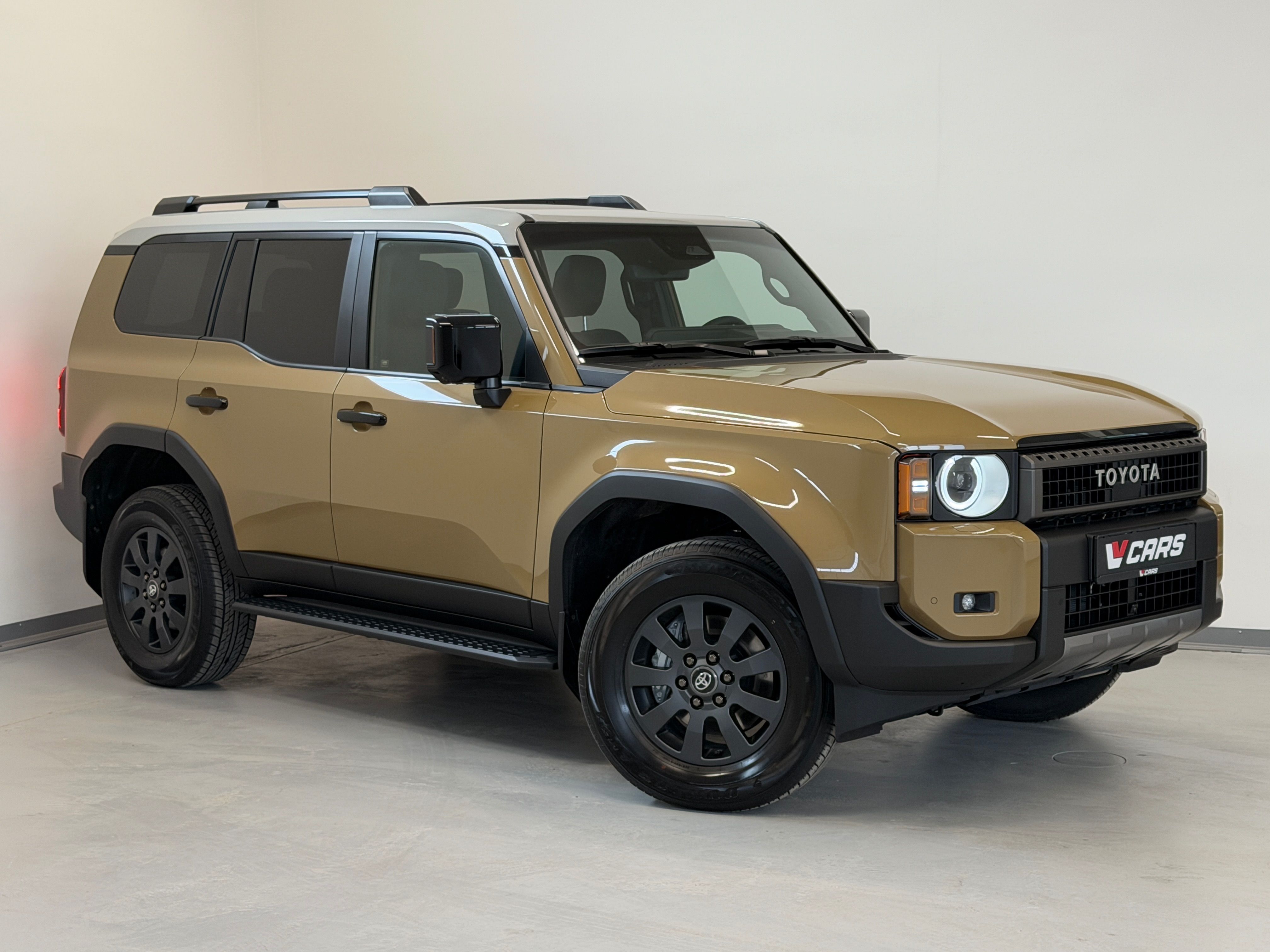 Toyota Land Cruiser, 2,8 D FIRST EDITION 4x4 *NOVÉ* - fotka 4
