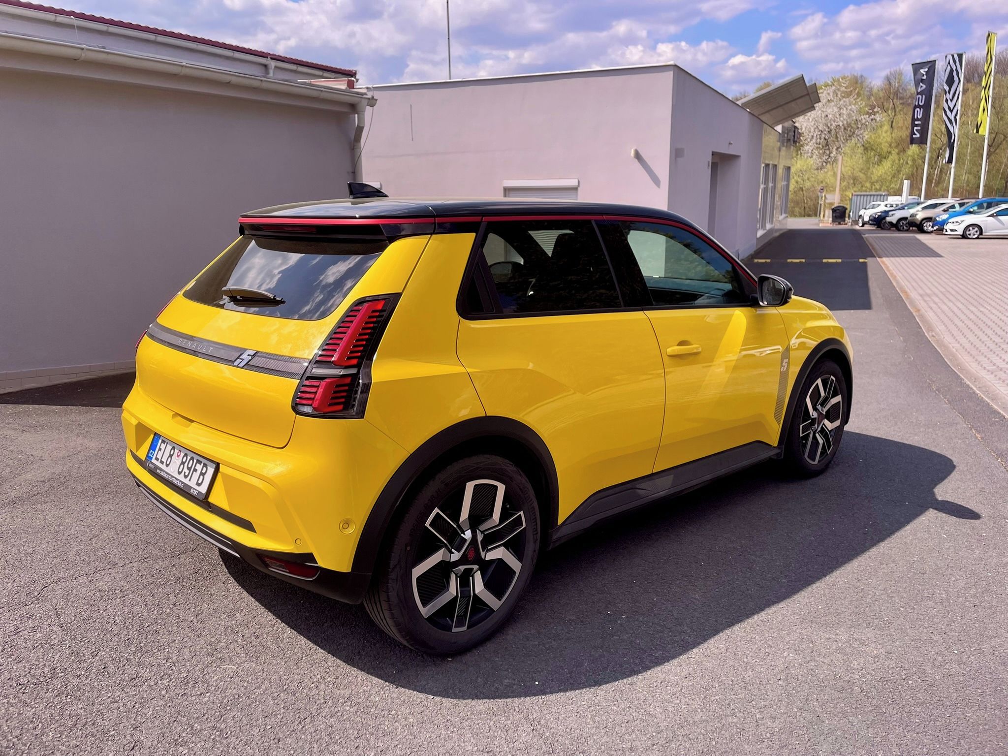 Renault R5, E-TECH Techno 120k 40kwh - fotka 5