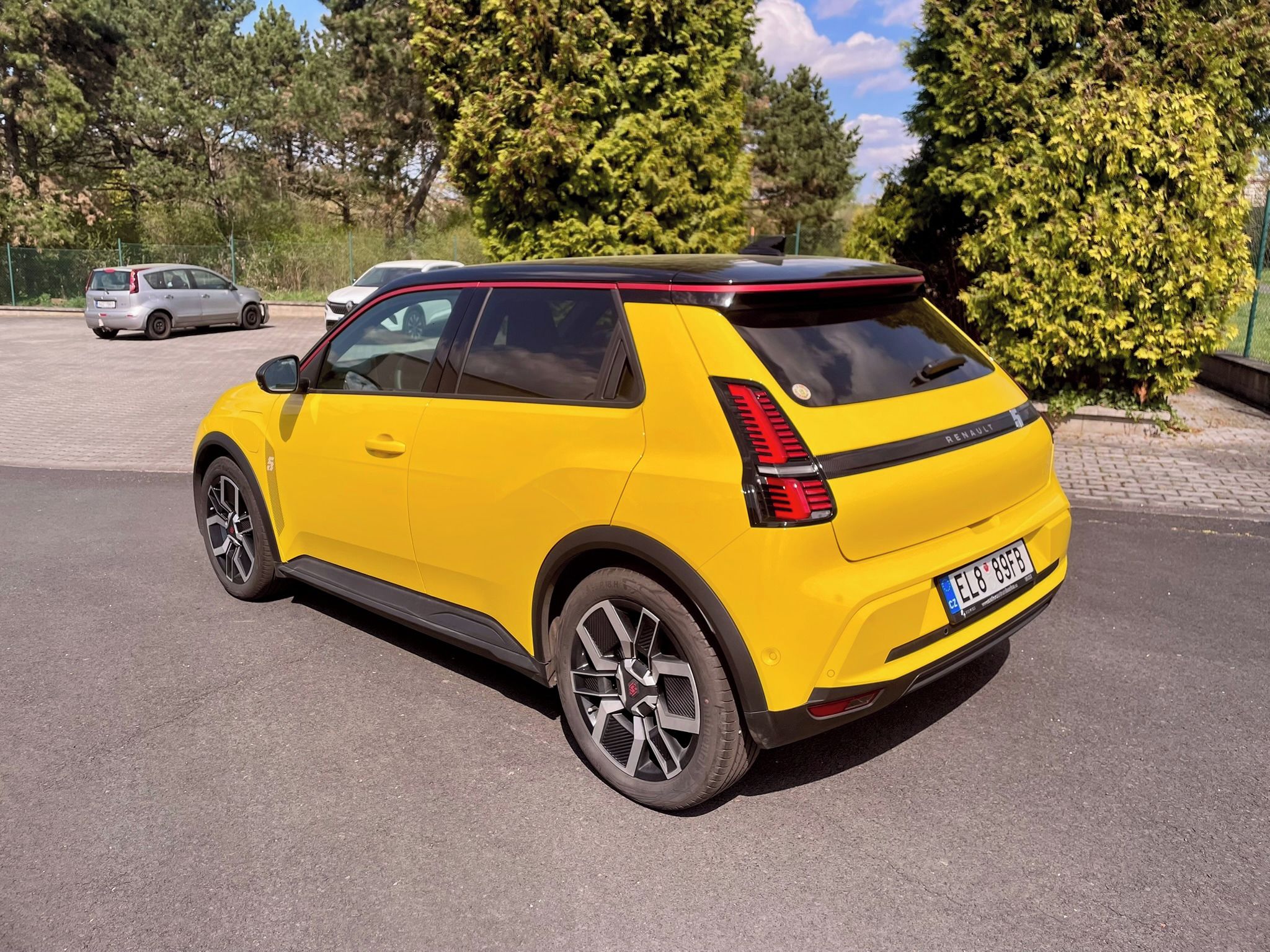 Renault R5, E-TECH Techno 120k 40kwh - fotka 3