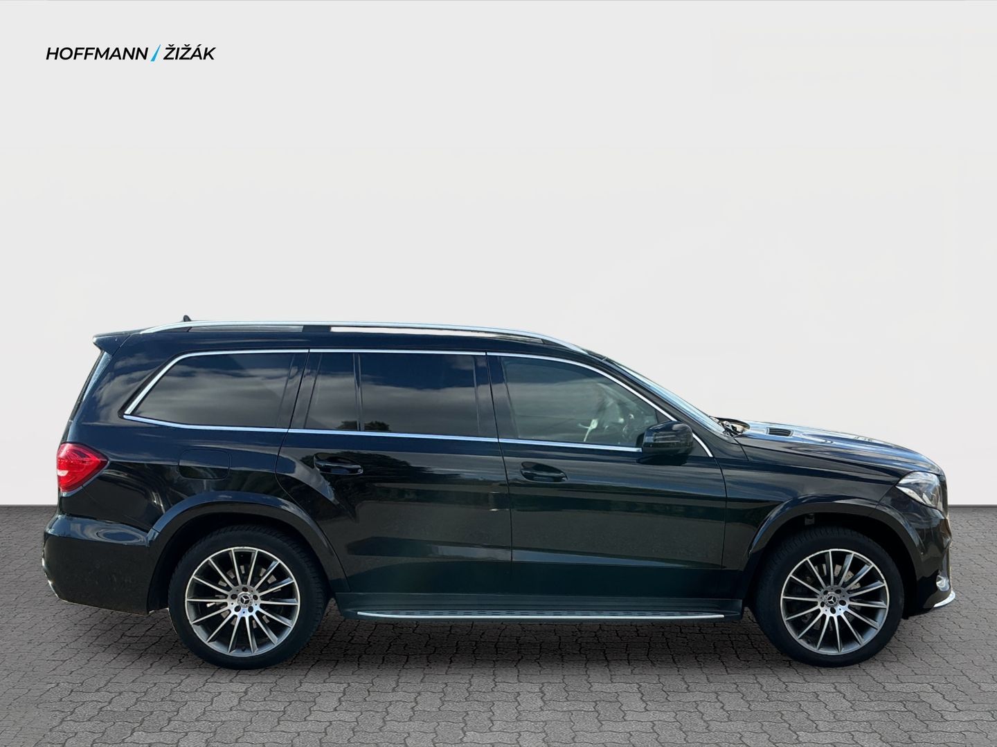 Mercedes-Benz GLS, 350 d AMG 4MATIC - fotka 4