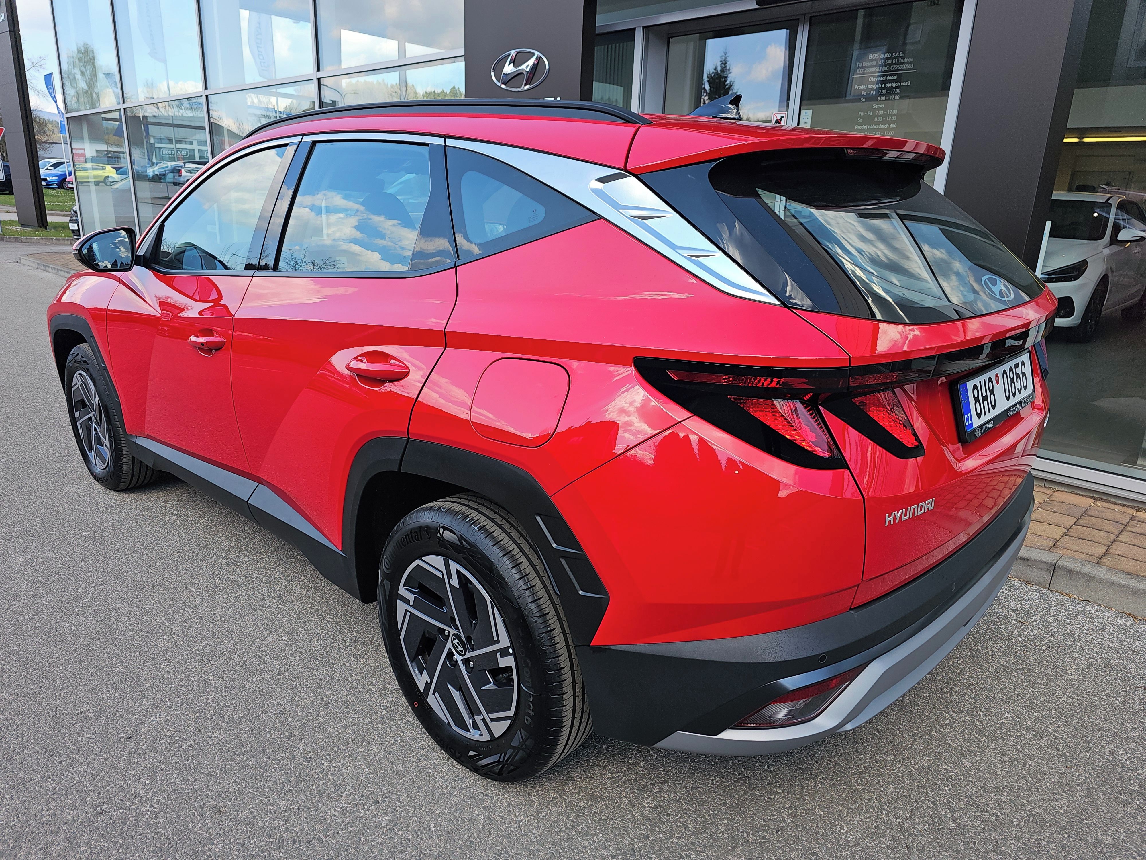 Hyundai Tucson, 1,6 TGDi SMART 4x2 - fotka 4