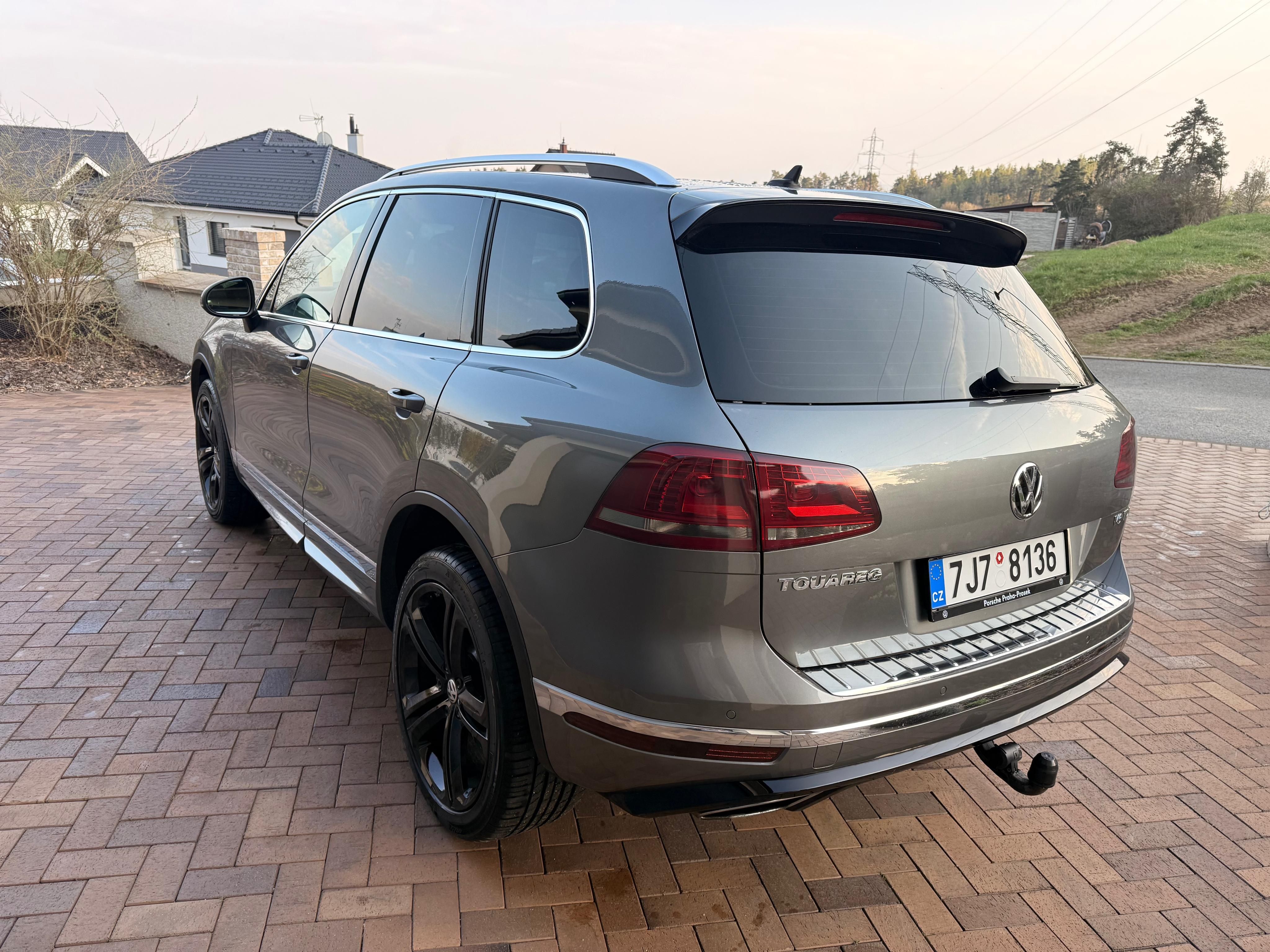Volkswagen Touareg, R-Line 3.0TDI 193Kw CZ DPH - fotka 6
