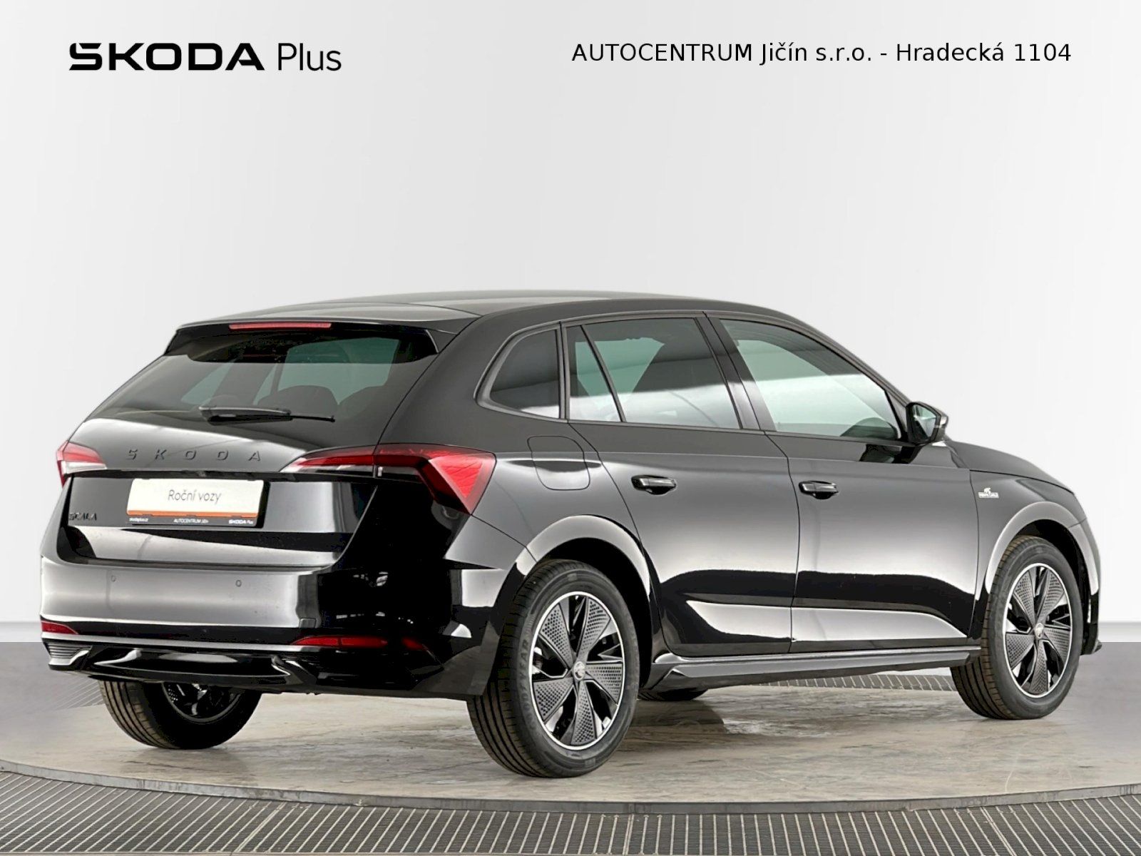 Škoda Scala, 1.0TSI 85kW Monte Carlo - fotka 2